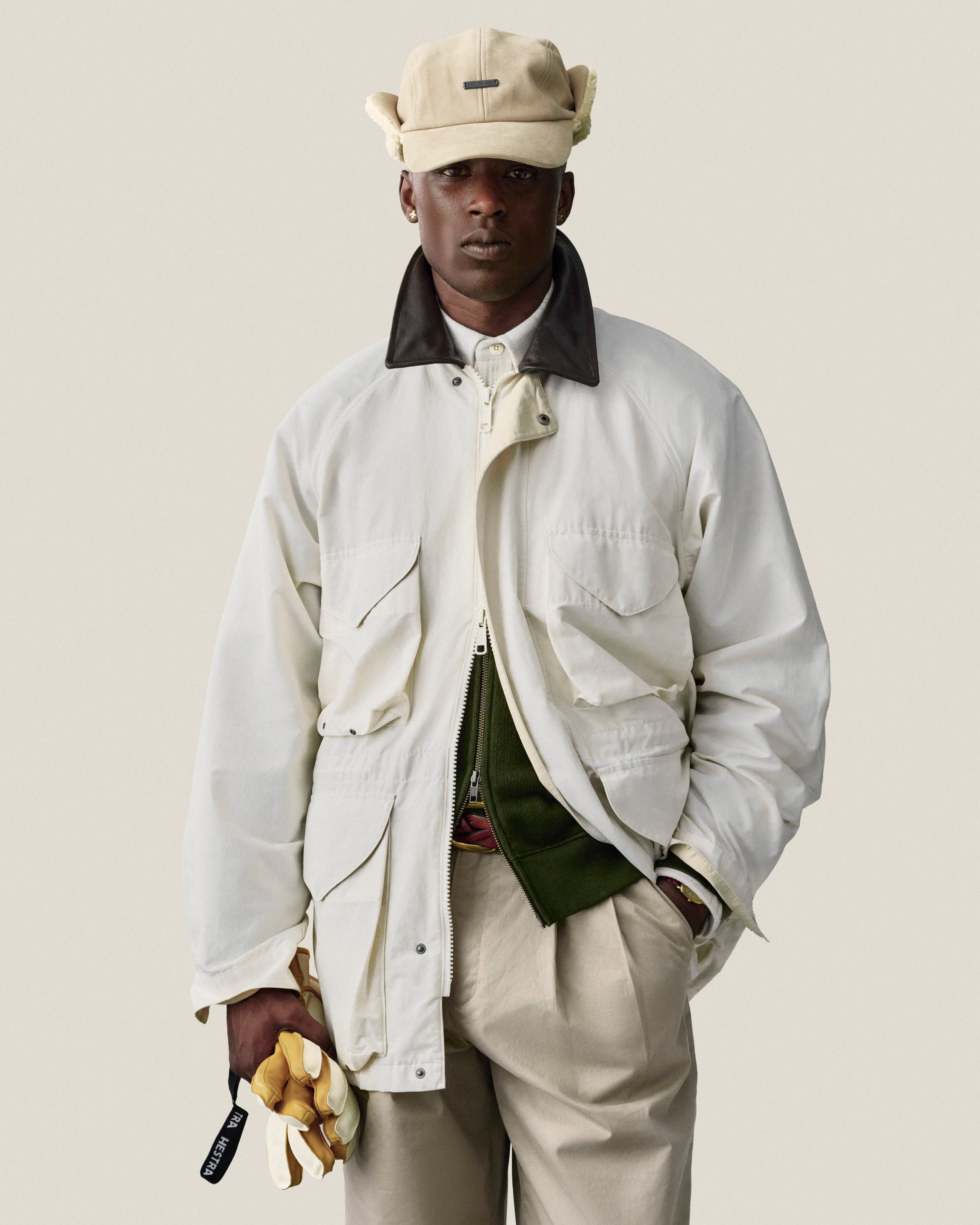 aim-leon-dore-double-pleated-officer-pant-herren-chino-hose-tan image 3