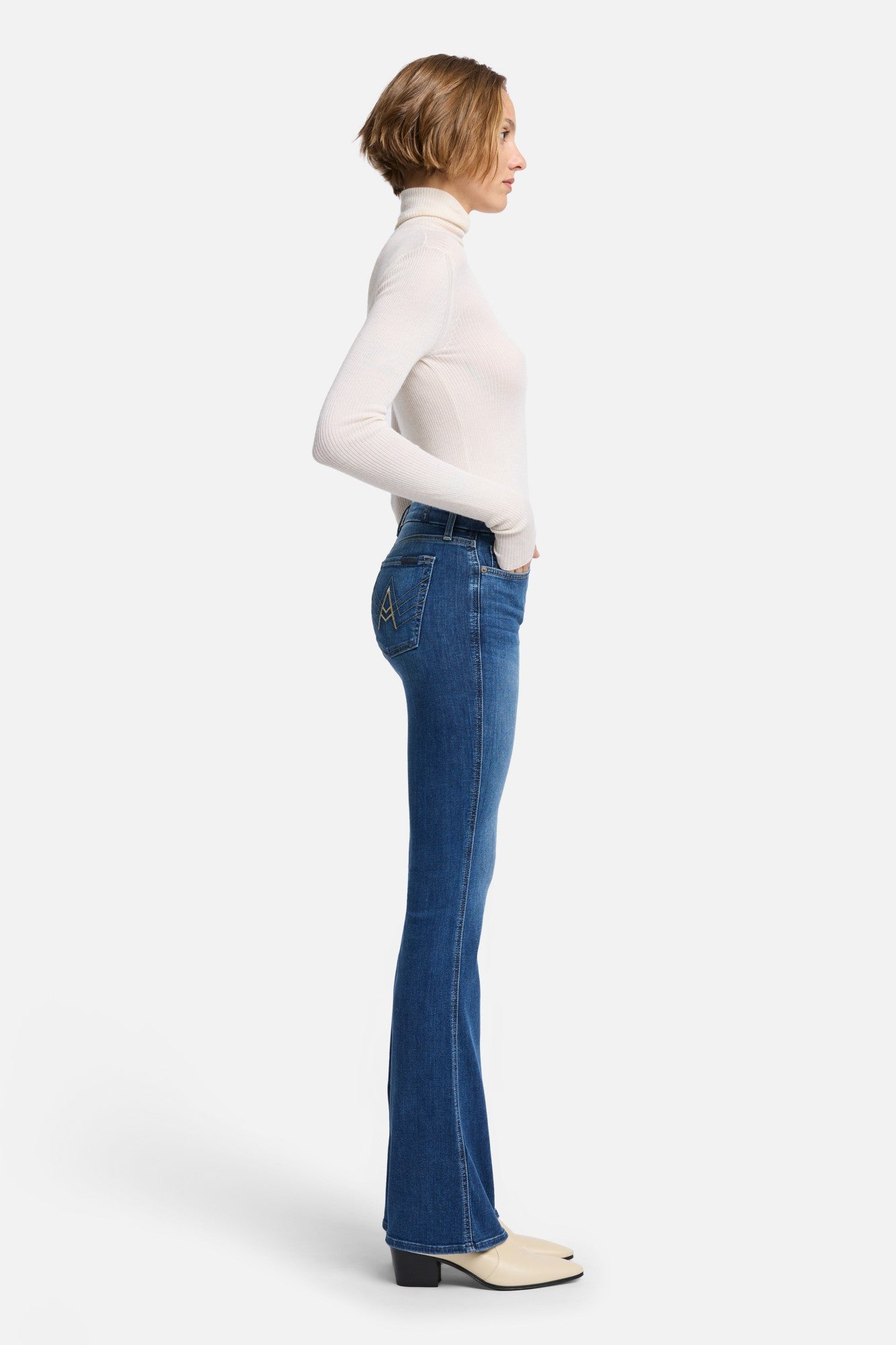 7-for-all-mankind-a-pocket-bootcut-jeans-anthem-blue image 5