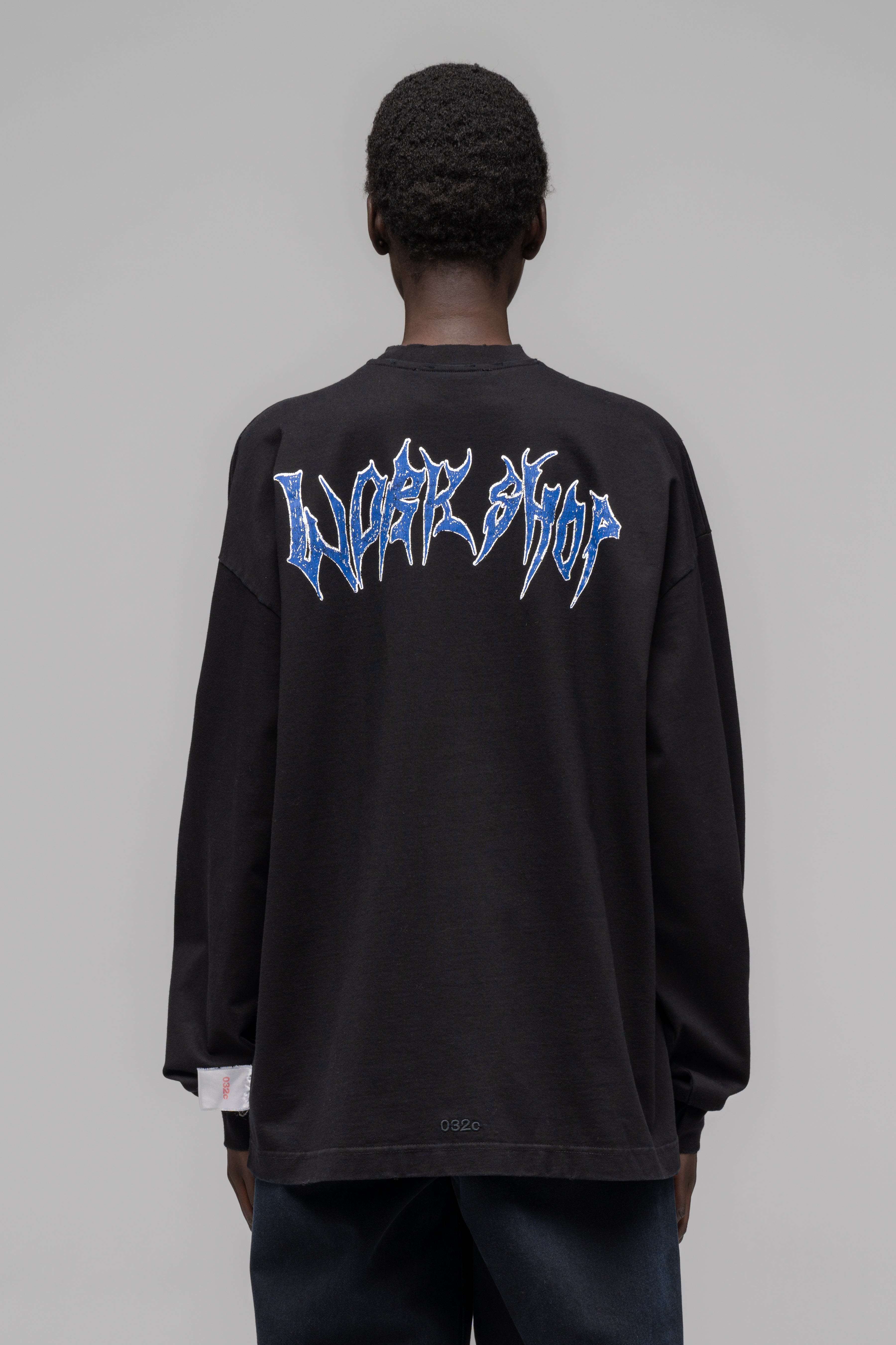 032c-office-fruit-oversized-longsleeve-washed-black image 4