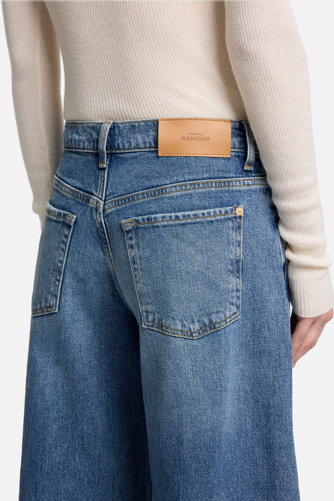 7-for-all-mankind-willow-palazzo-wide-leg-jeans-debut image 4