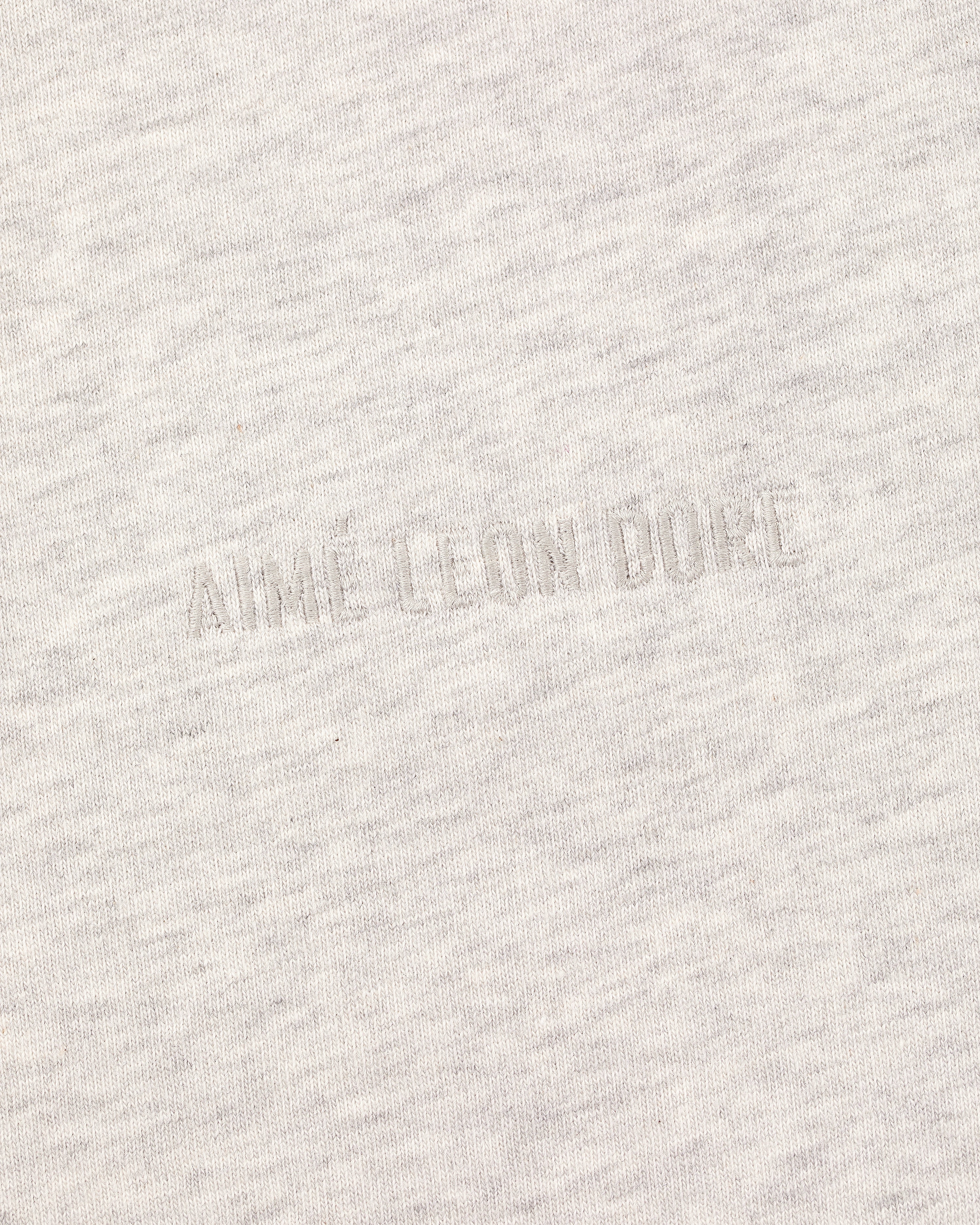 aim-leon-dore-long-sleeve-tonal-logo-tee-oatmeal-baumwolle image 4