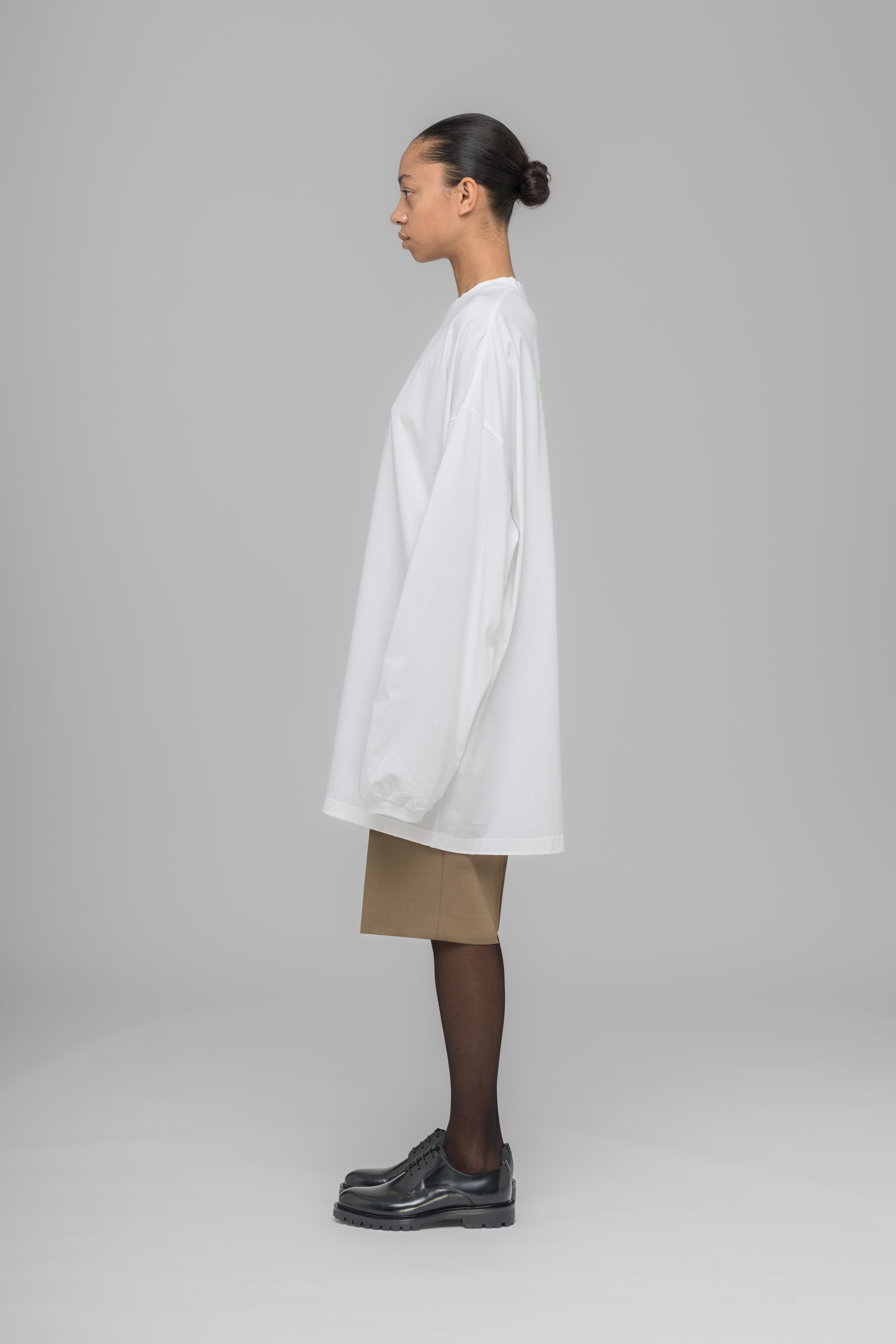 032c-everything-counts-oversized-longsleeve-wei image 2