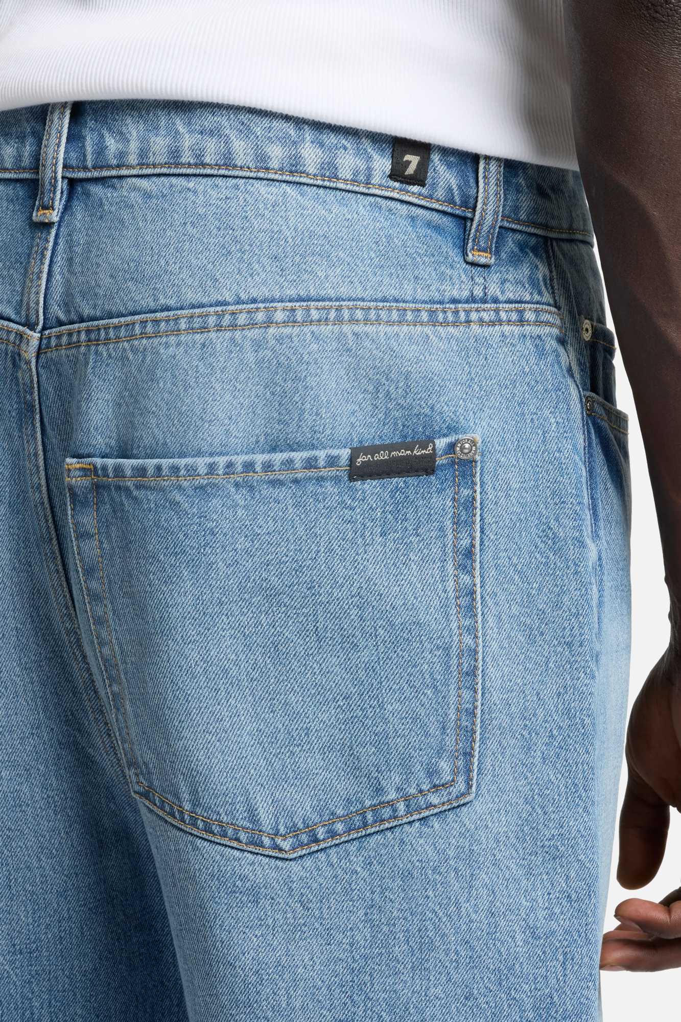 7-for-all-mankind-wide-leg-herren-jeans-in-mason-light-wash image 4
