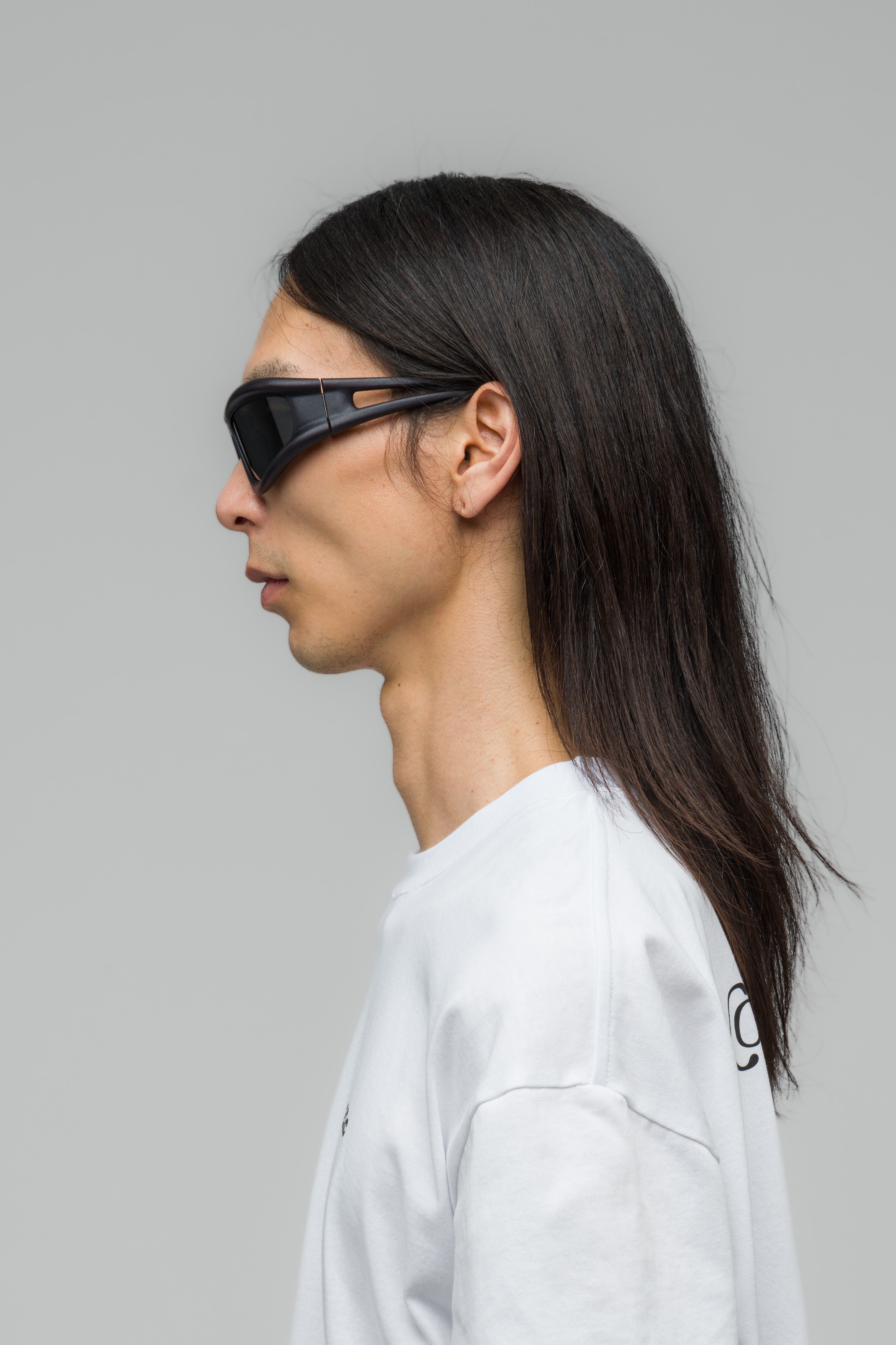 mykita-032c-marfa-sonnenbrille-black-wraparound image 7