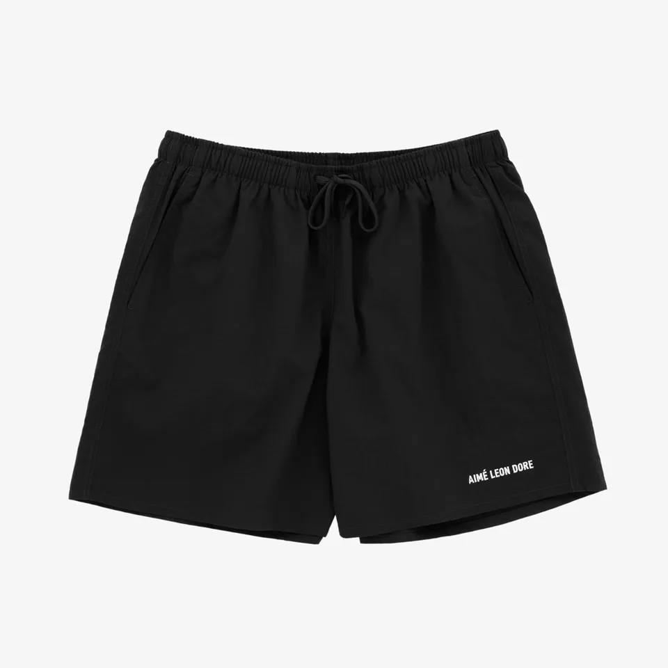 aim-leon-dore-logo-swim-short-badeshorts-schwarz-5-inseam image 1