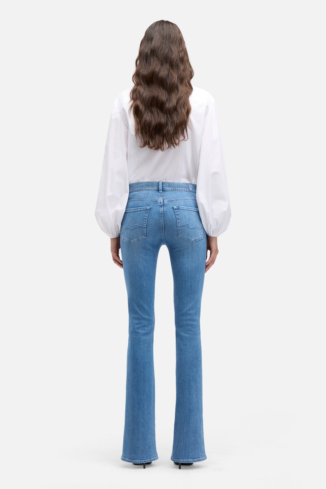 7-for-all-mankind-bootcut-slim-illusion-iceflow-jeans image 5