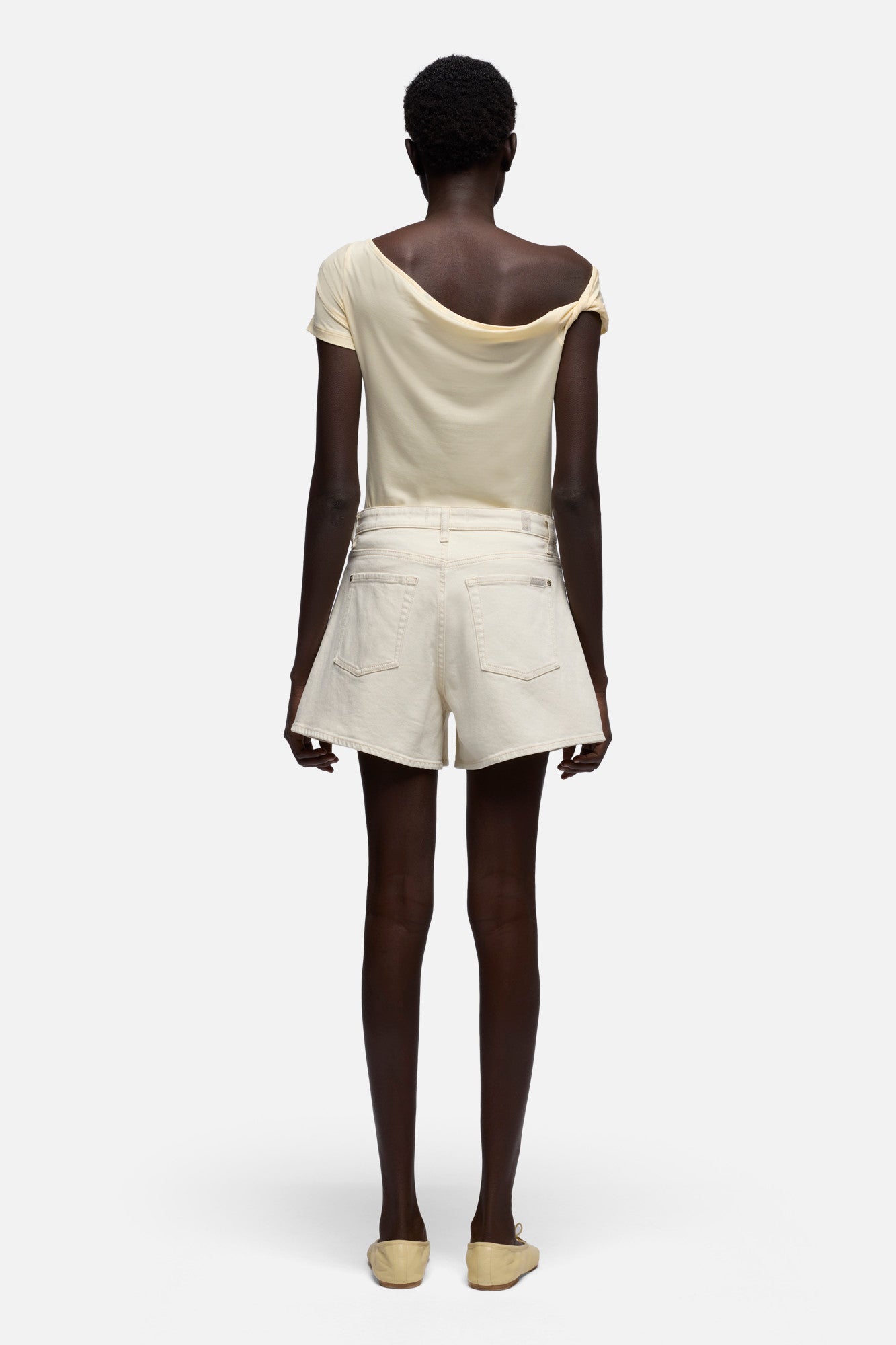 7-for-all-mankind-kori-short-comfort-moondust-denim-shorts image 5