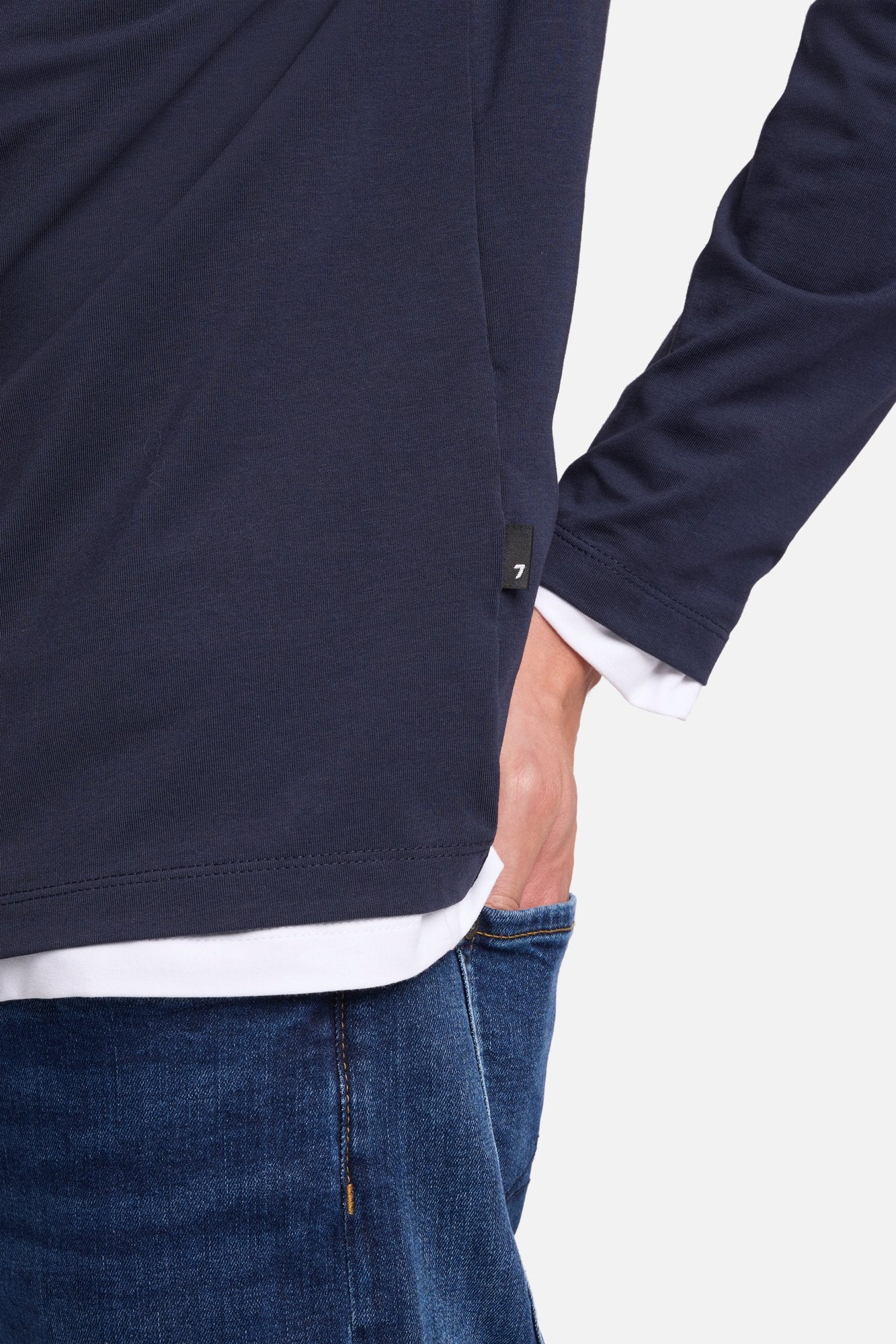 7-for-all-mankind-luxe-performance-longsleeve-tee-navy-herren image 4