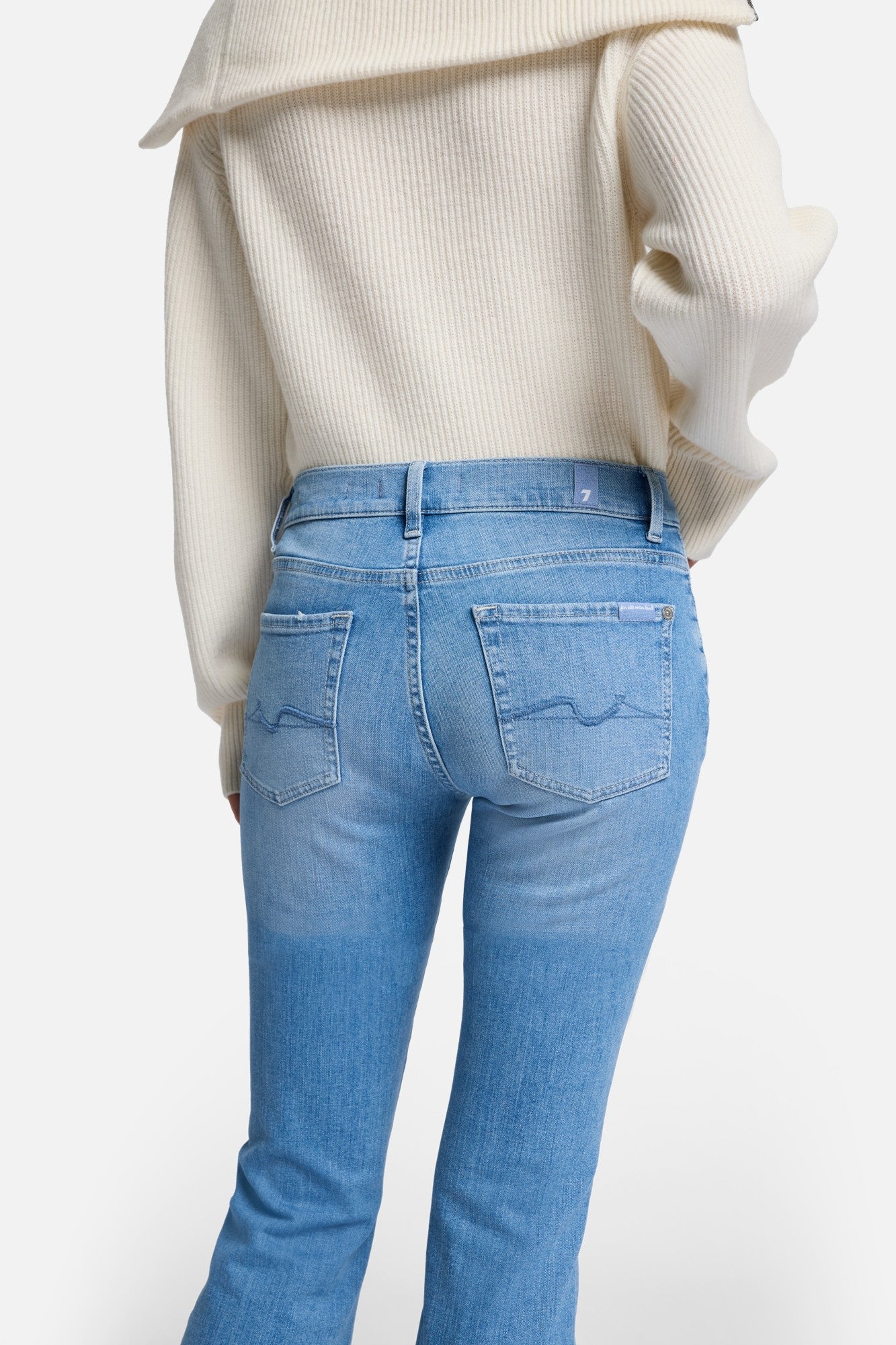7-for-all-mankind-slim-illusion-bootcut-bloom-damenjeans image 4