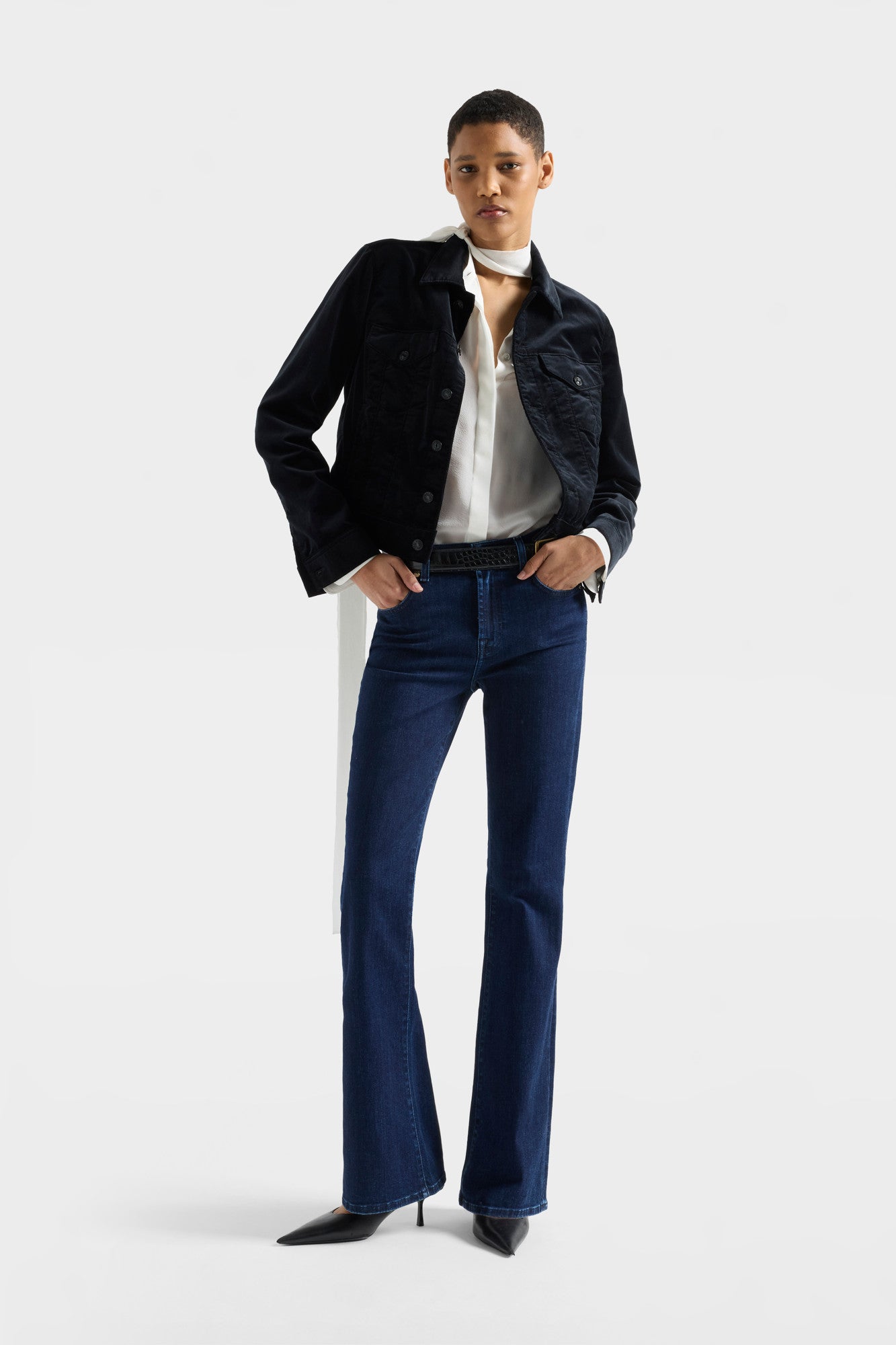 7-for-all-mankind-leggy-bootcut-jeans-slim-illusion-classical image 2