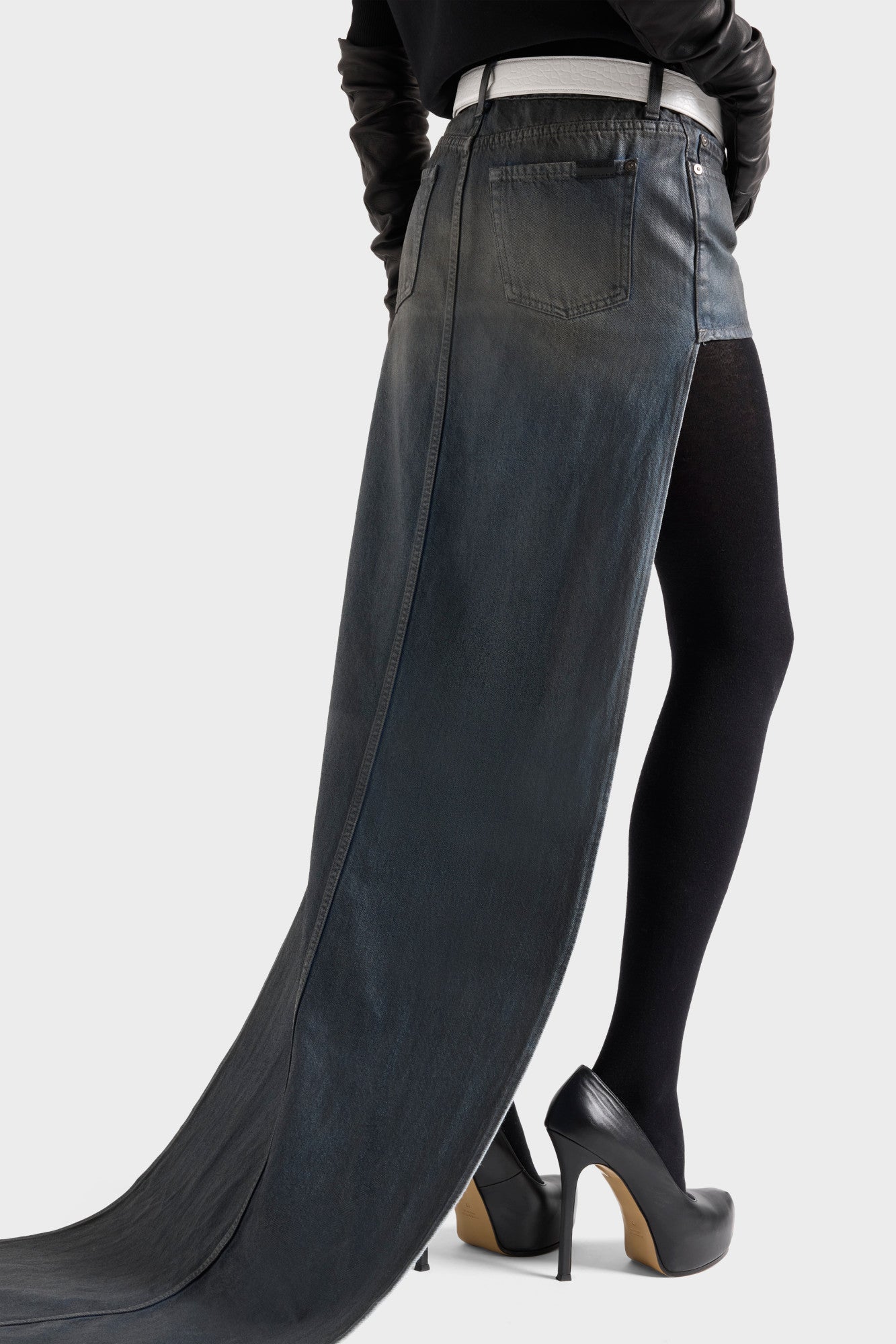 7-for-all-mankind-asymetric-mini-skirt-damen-jeansrock-in-denim-nolita-grau image 6