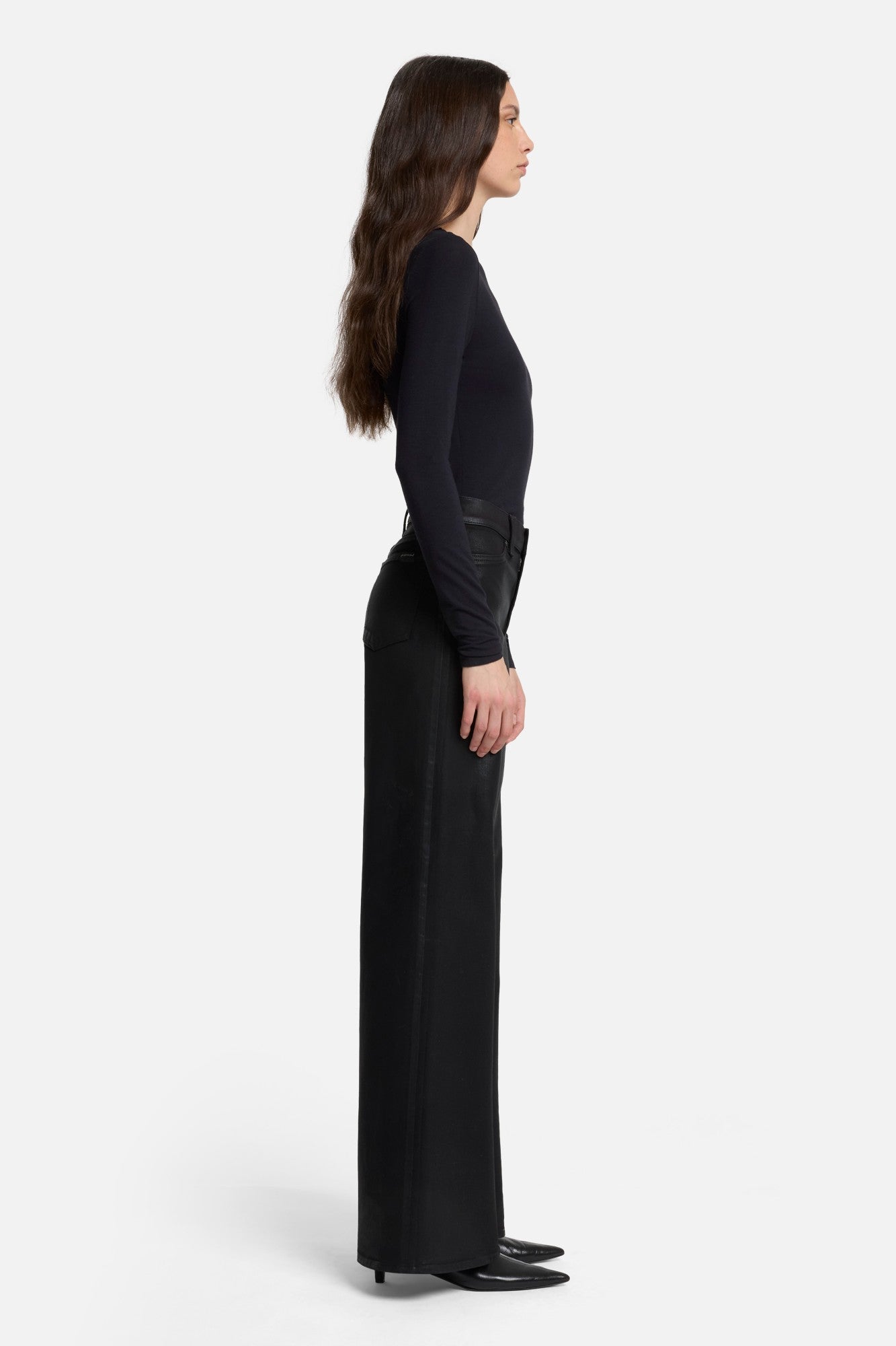 7-for-all-mankind-lotta-wide-leg-jeans-coated-black image 6