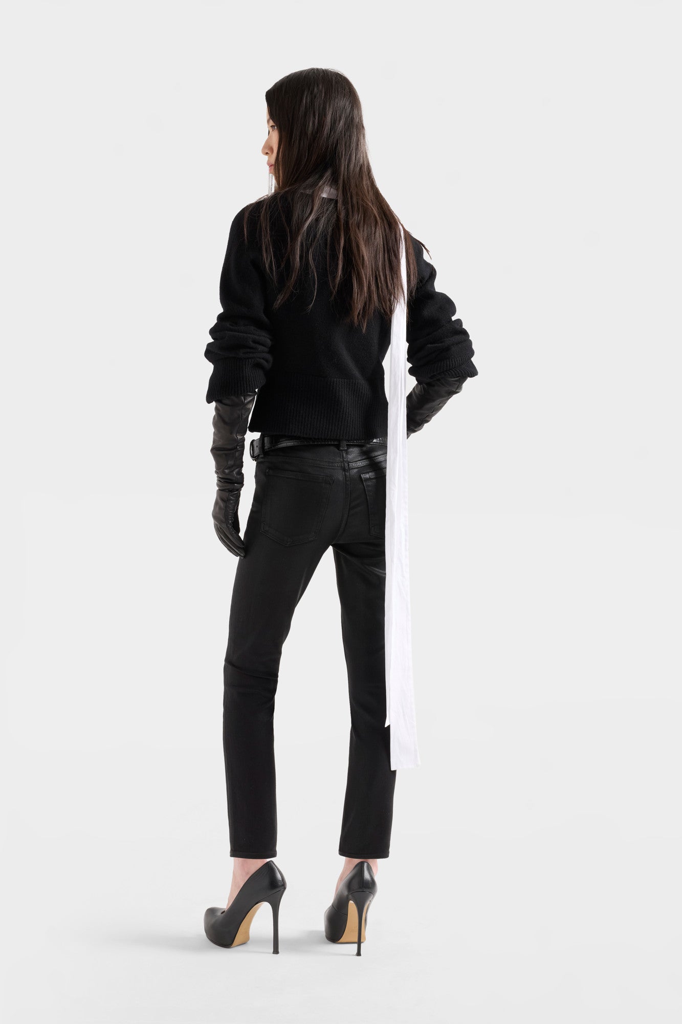 7-for-all-mankind-high-waist-ankle-skinny-jeans-coated-denim-black image 5