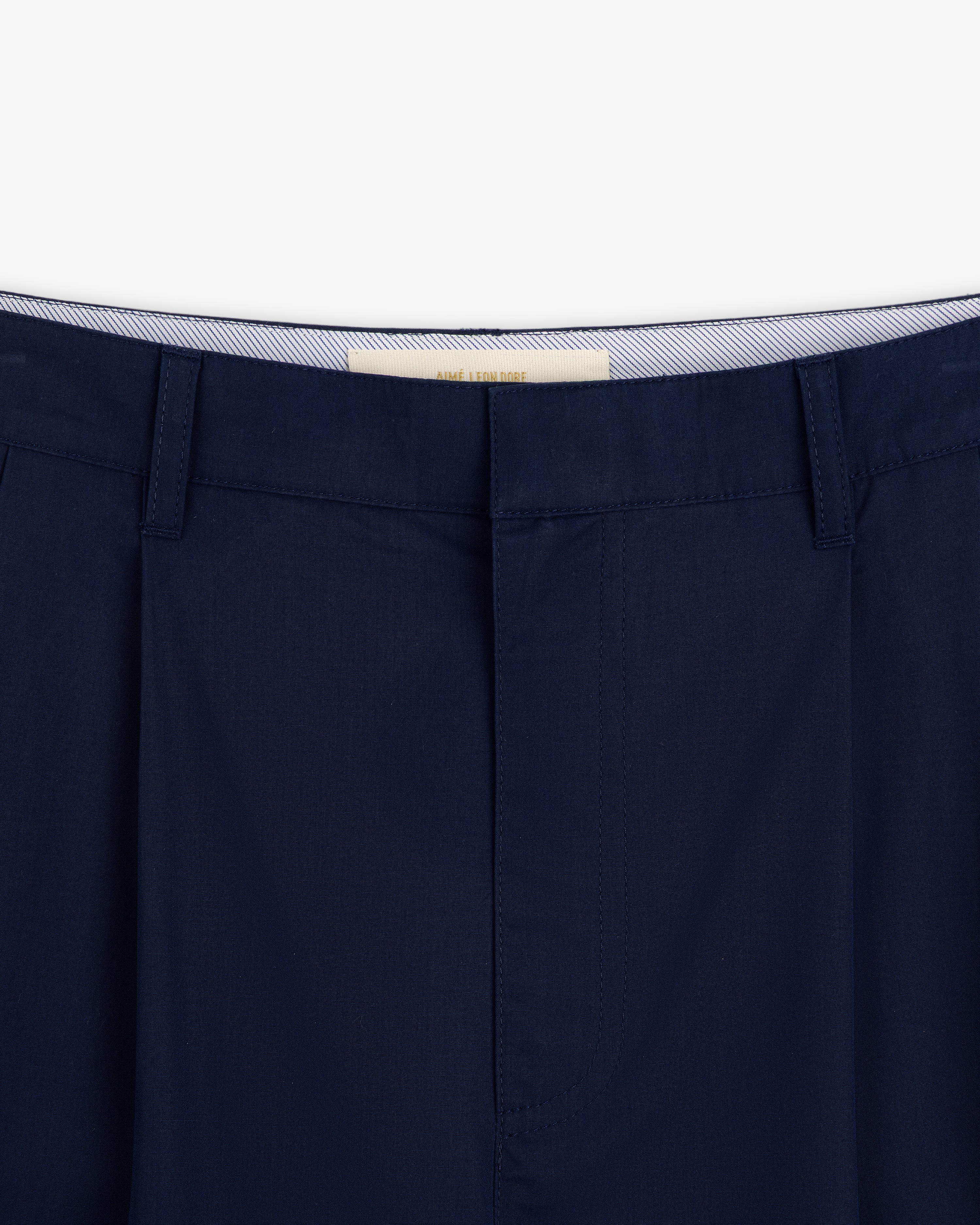 aim-leon-dore-lightweight-pleated-cotton-trouser-navy-herren-hose image 4