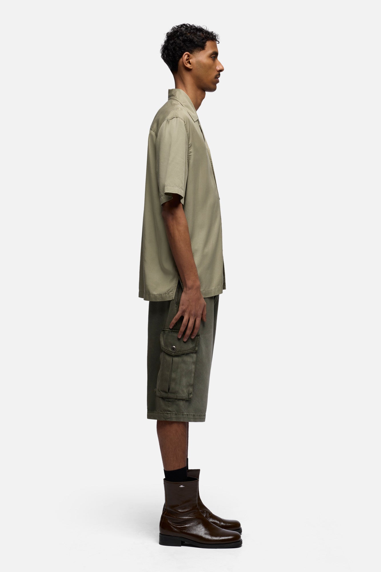 7-for-all-mankind-camp-shirt-fluid-army-herren-kurzarm-hemd image 6