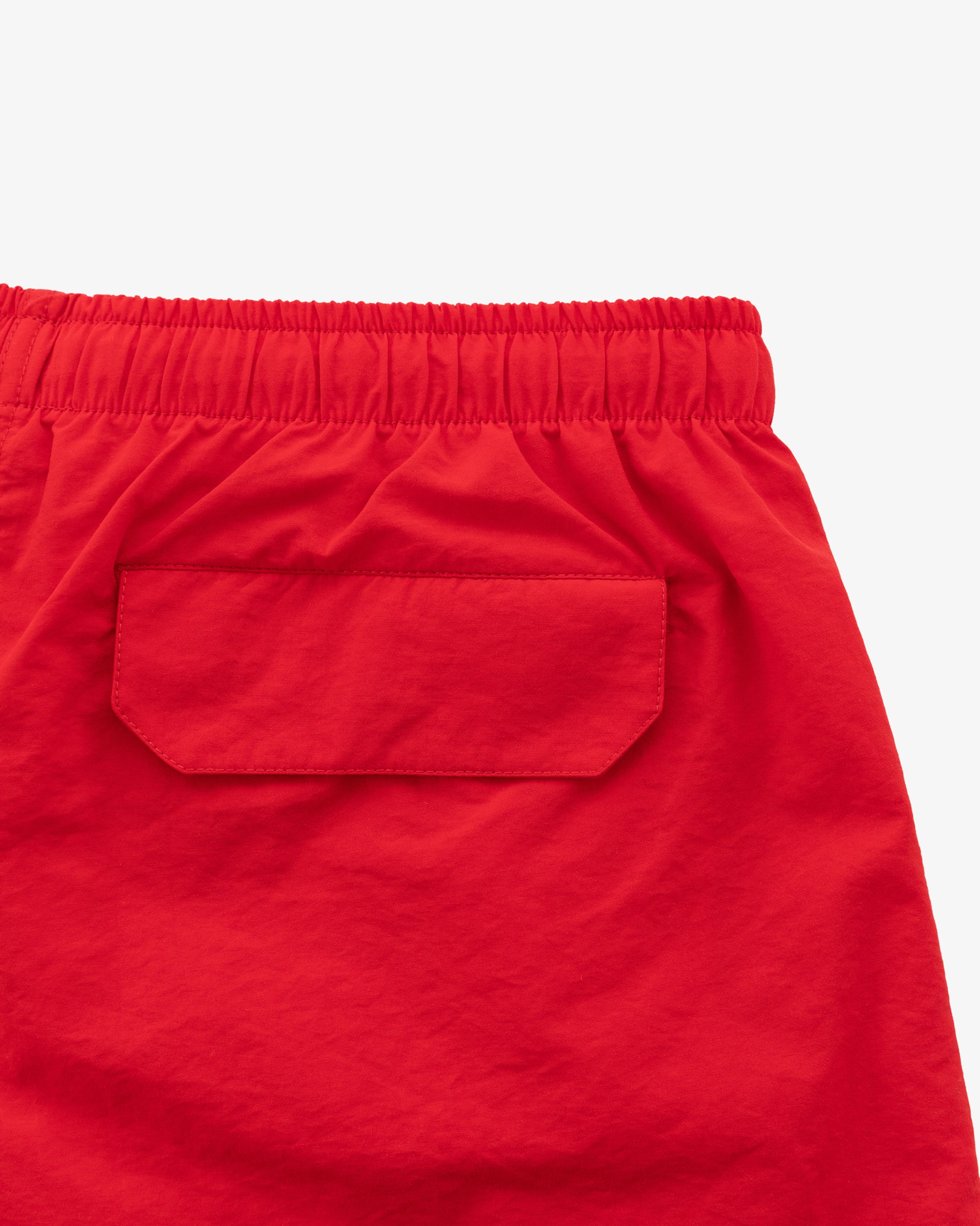 aim-leon-dore-logo-swim-short-rote-badeshorts-polyamid-mesh image 4
