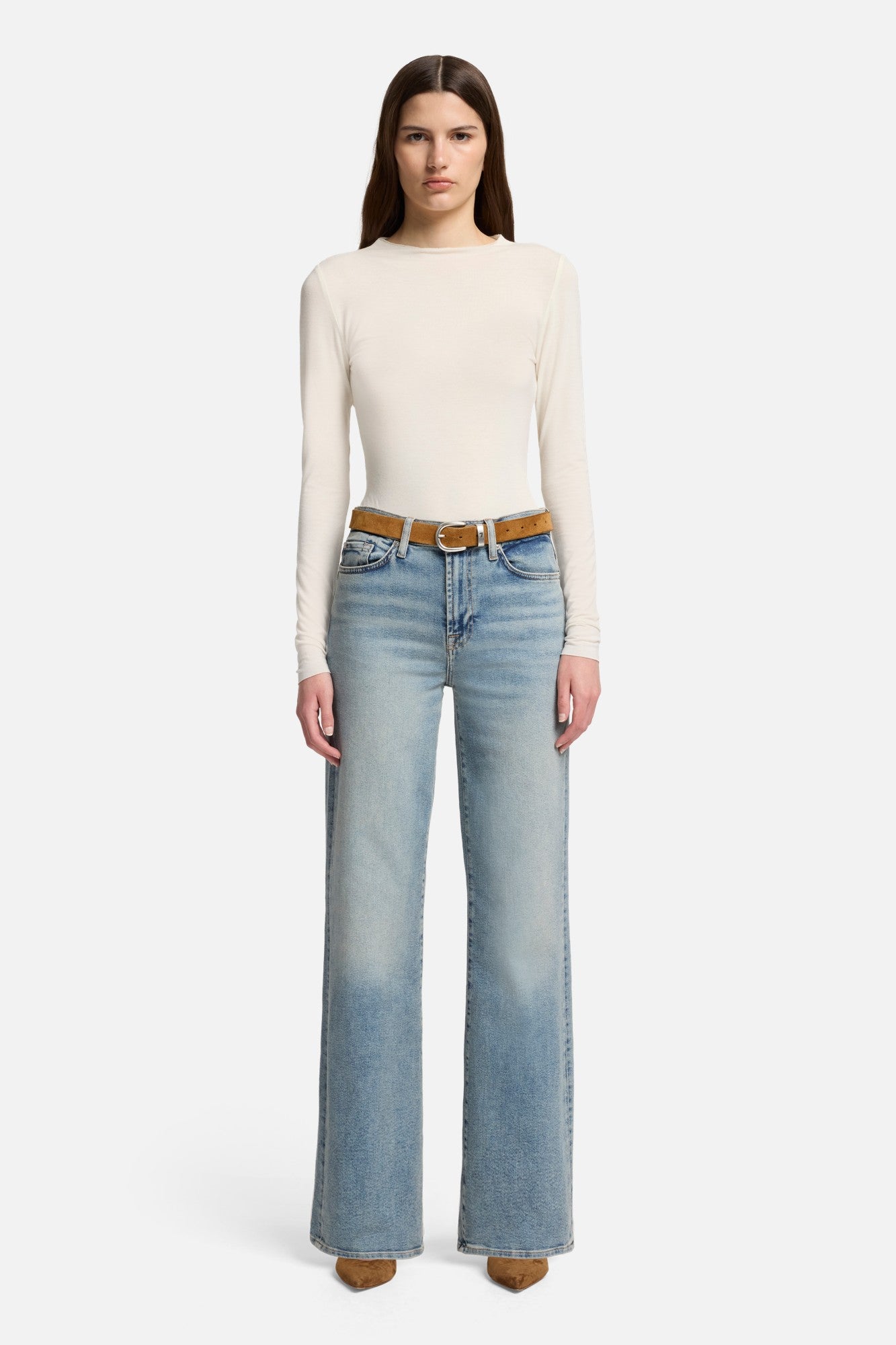 7-for-all-mankind-luxe-vintage-alexa-straight-jeans-amuse-me image 2