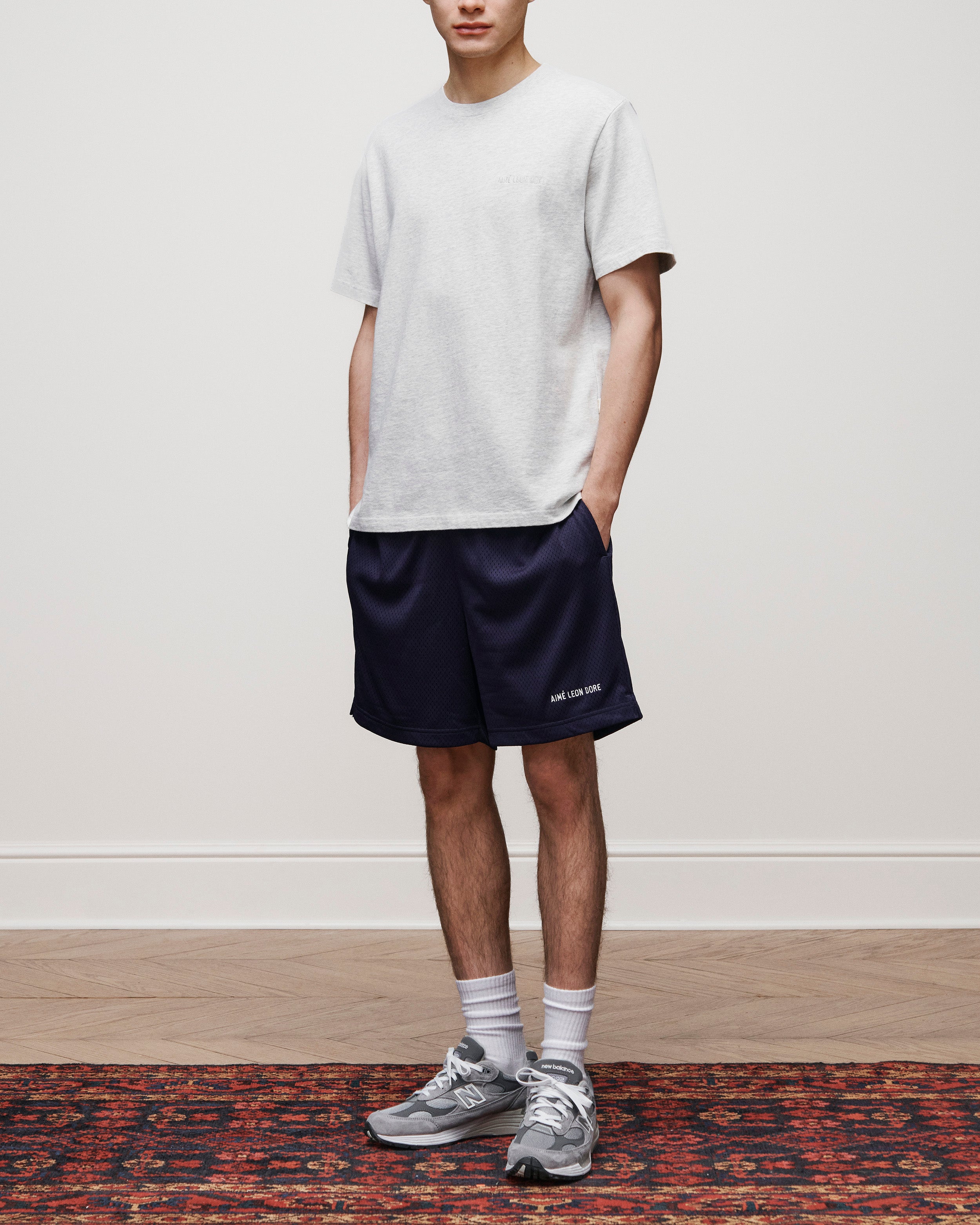 aim-leon-dore-logo-gym-short-navy-mesh image 3