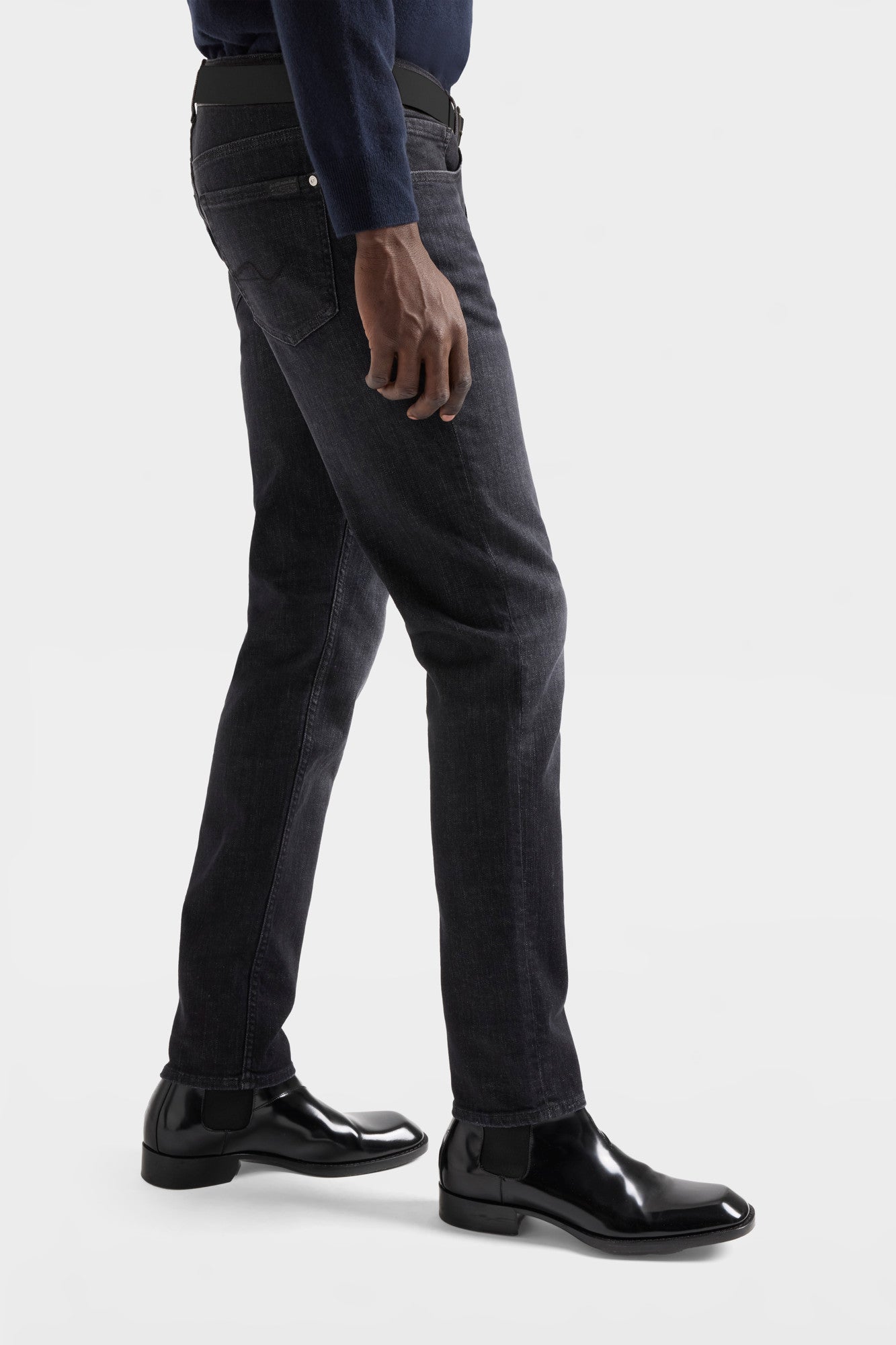 7-for-all-mankind-slimmy-tapered-luxe-performance-jupiter-herren-schwarz image 6