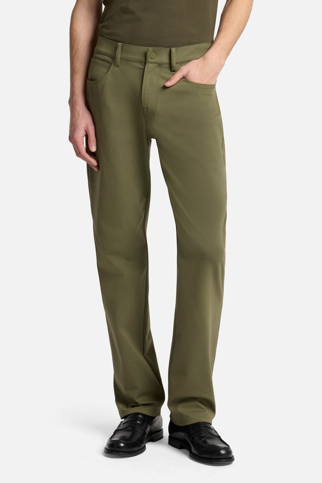 7-for-all-mankind-luxe-performance-knit-the-straight-hose-in-army image 3