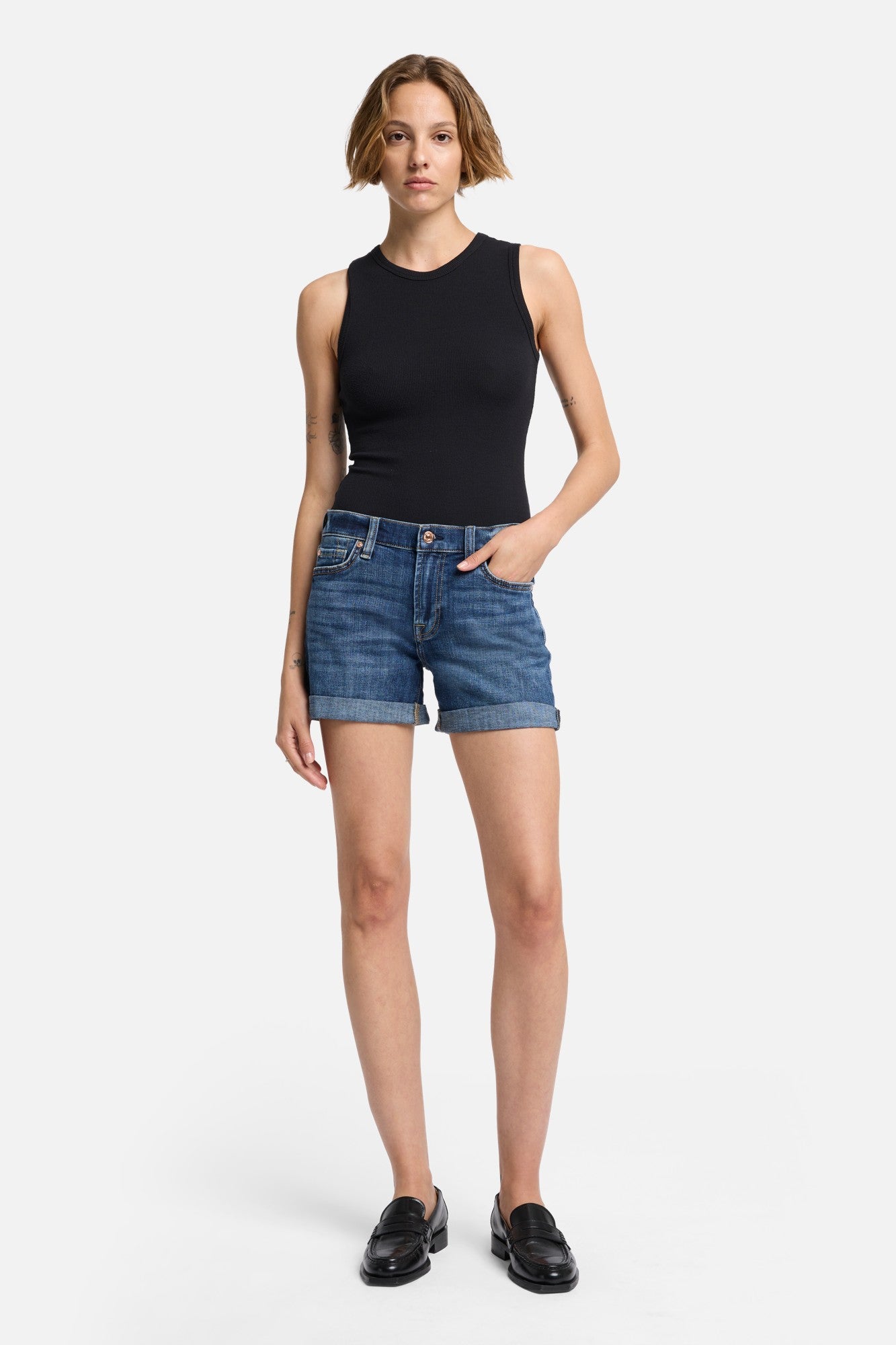 7-for-all-mankind-broken-twill-mid-roll-short-in-vanity-damen-jeansshorts image 2