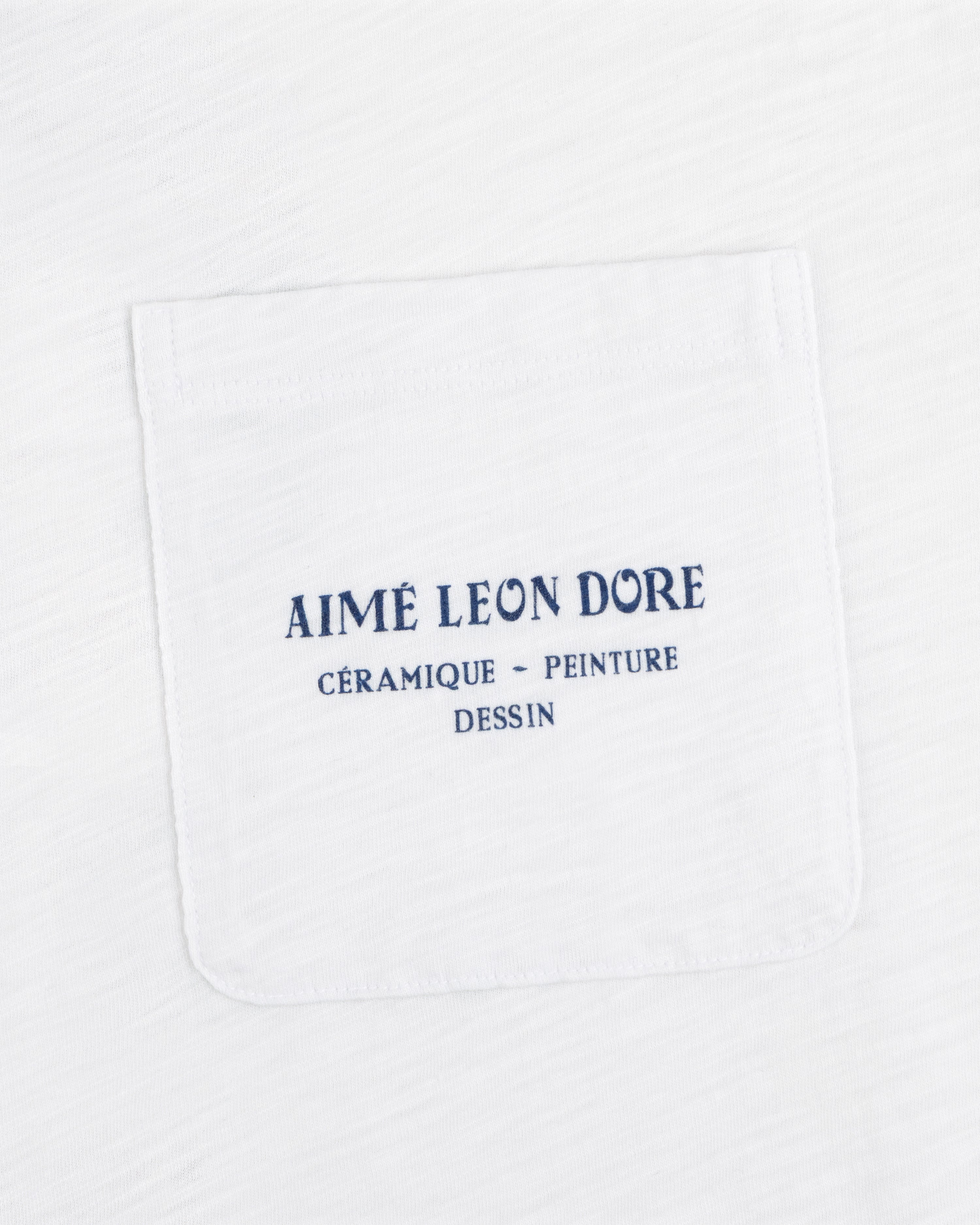 aim-leon-dore-artiste-pocket-tee-wei-regular-fit image 5