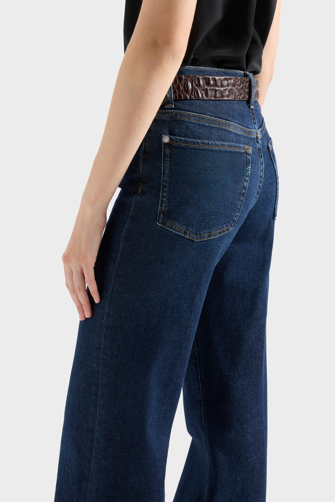 7-for-all-mankind-petite-modern-dojo-flare-jeans-luxe-vintage-bluecrest image 6