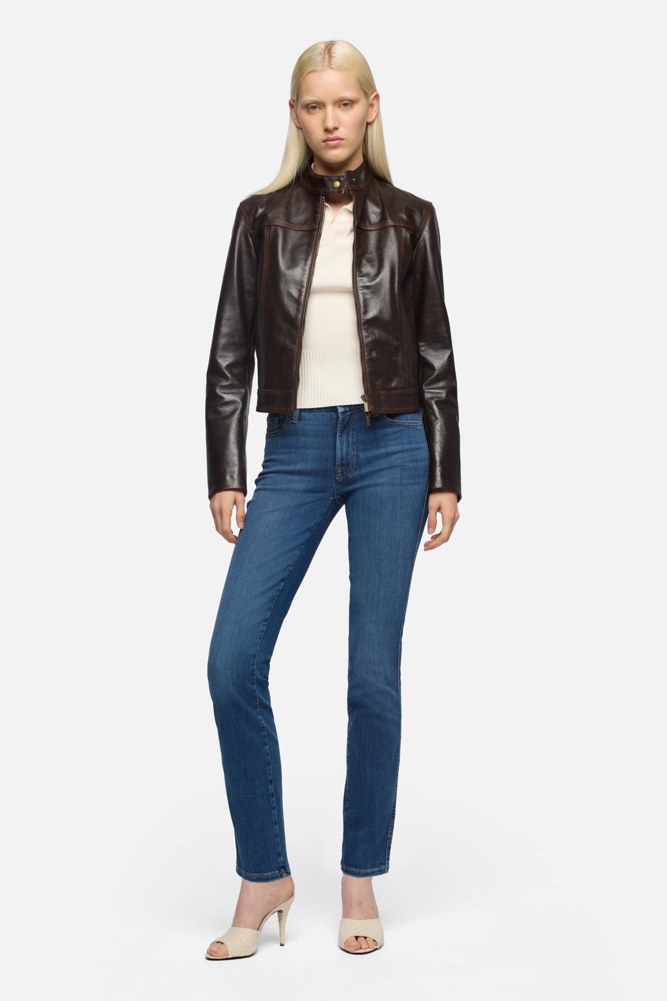 7-for-all-mankind-slim-illusion-kimmie-straight-jeans-luxe-love-story image 2
