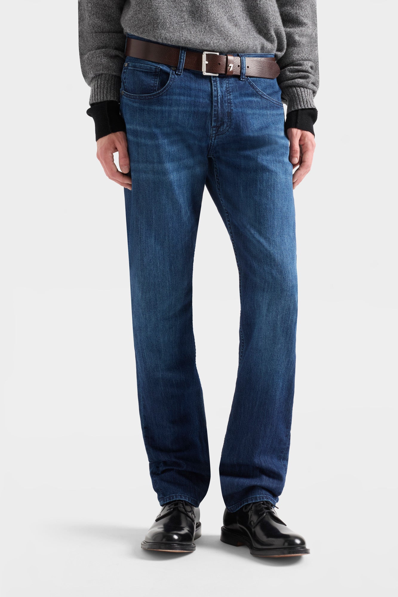 7-for-all-mankind-airweft-the-straight-herren-jeans-in-proper-dark-wash-straight image 3