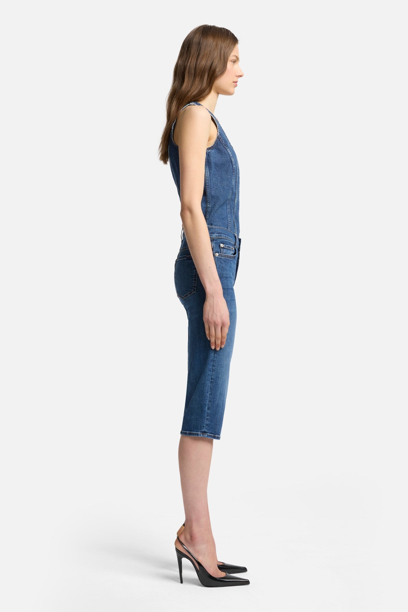 7-for-all-mankind-slim-illusion-capri-jeans-soho-light image 6