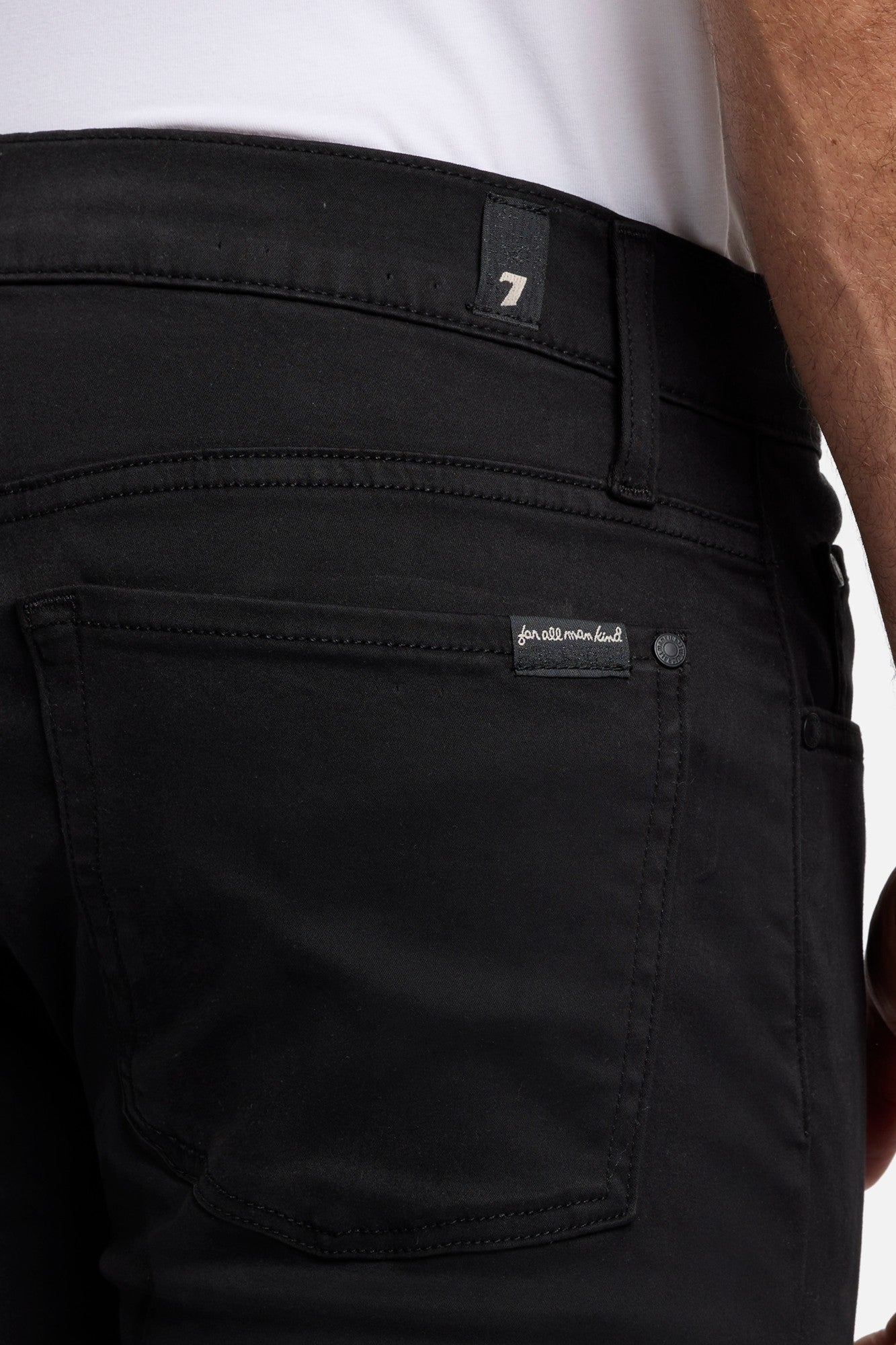 7-for-all-mankind-luxe-performance-plus-paxtyn-skinny-jeans-in-black image 3