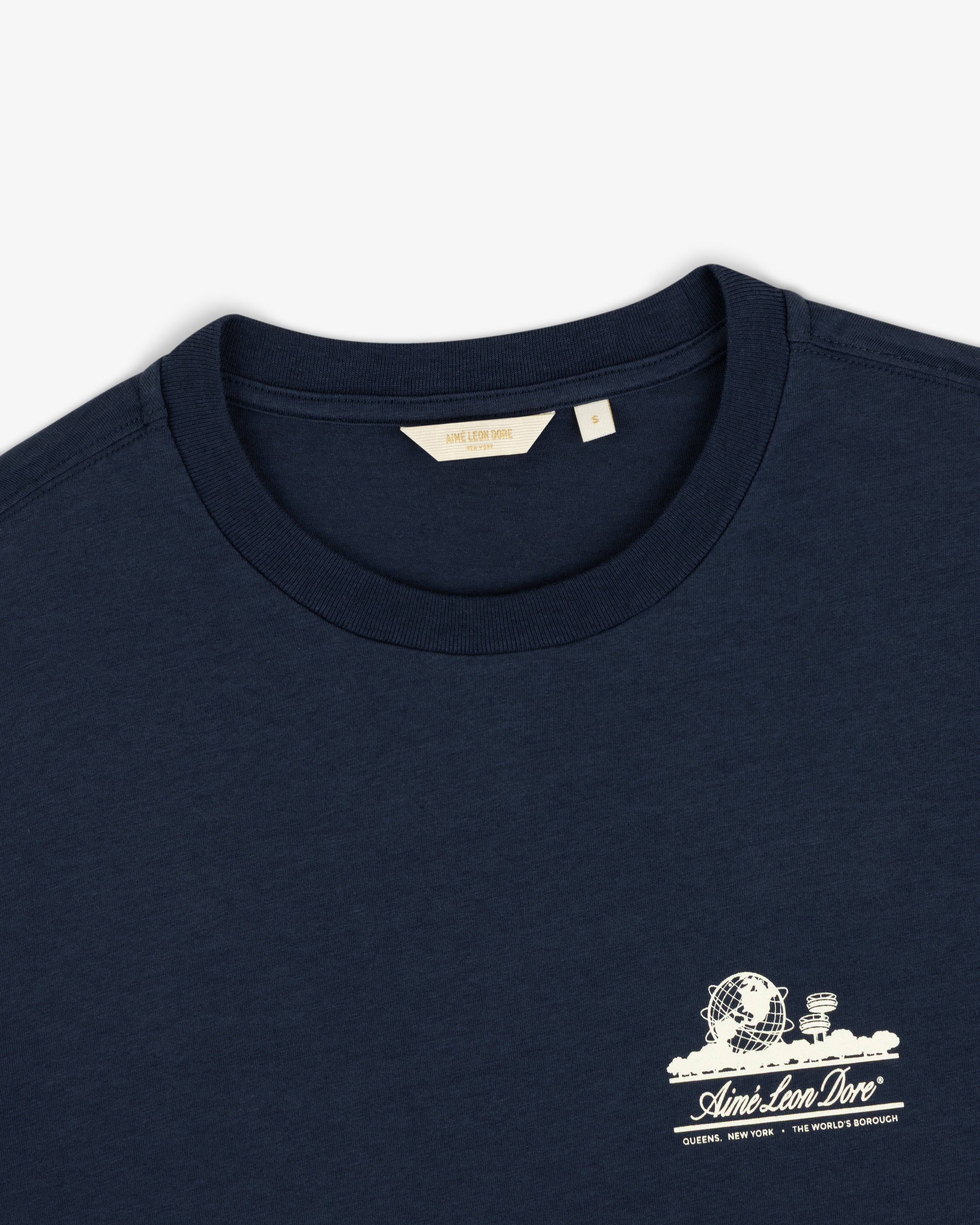 aim-leon-dore-cropped-aloe-blend-unisphere-tee-navy-boxsyg-damen-t-shirt image 4