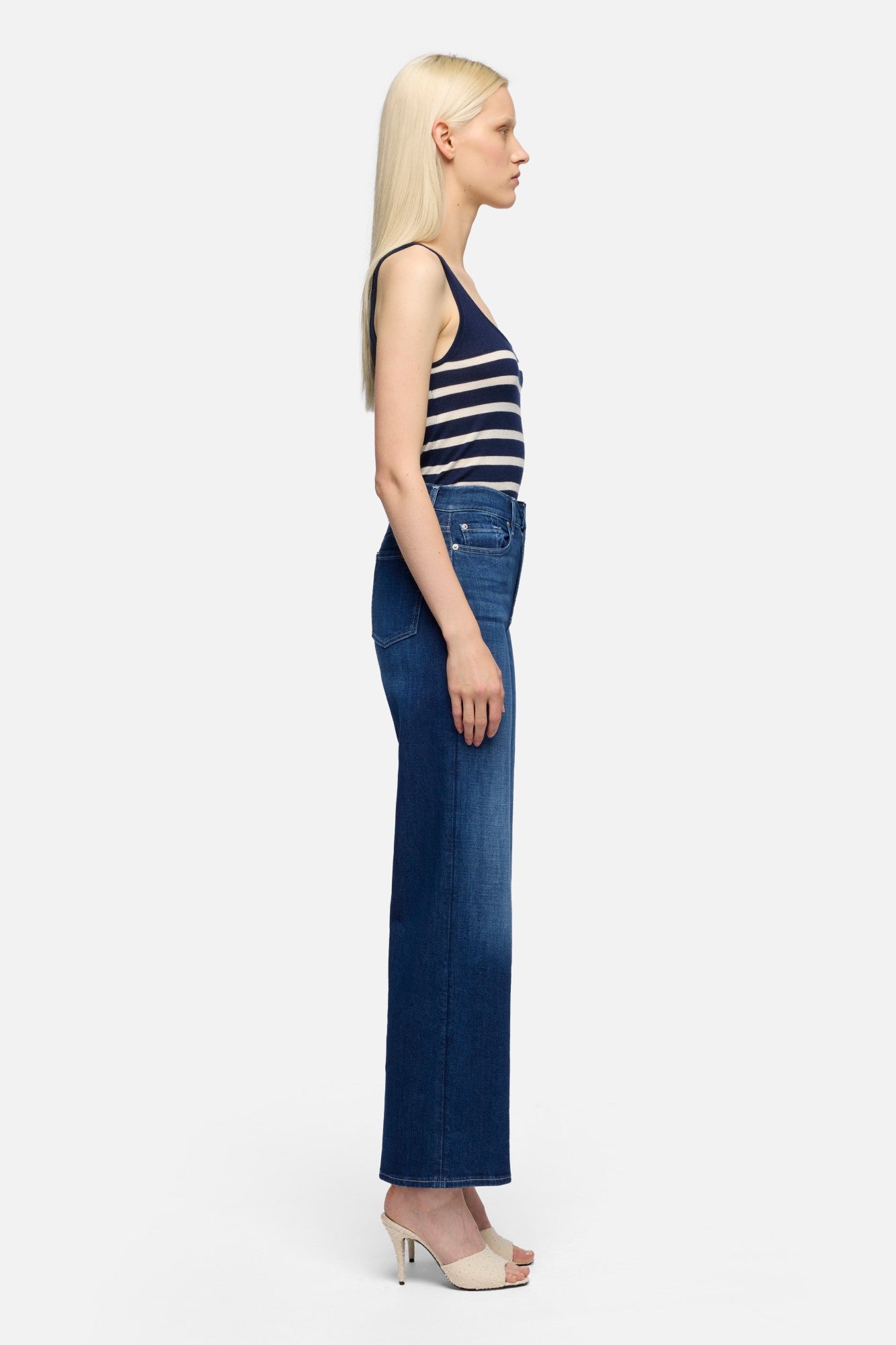 7-for-all-mankind-lotta-ankle-wide-leg-jeans-in-left-hand-stormy-drift image 6