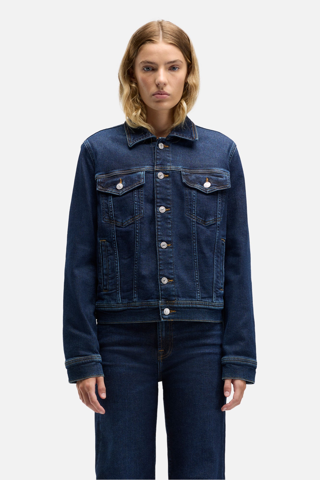 7-for-all-mankind-adi-trucker-jacket-luxe-vintage-bluecrest image 3