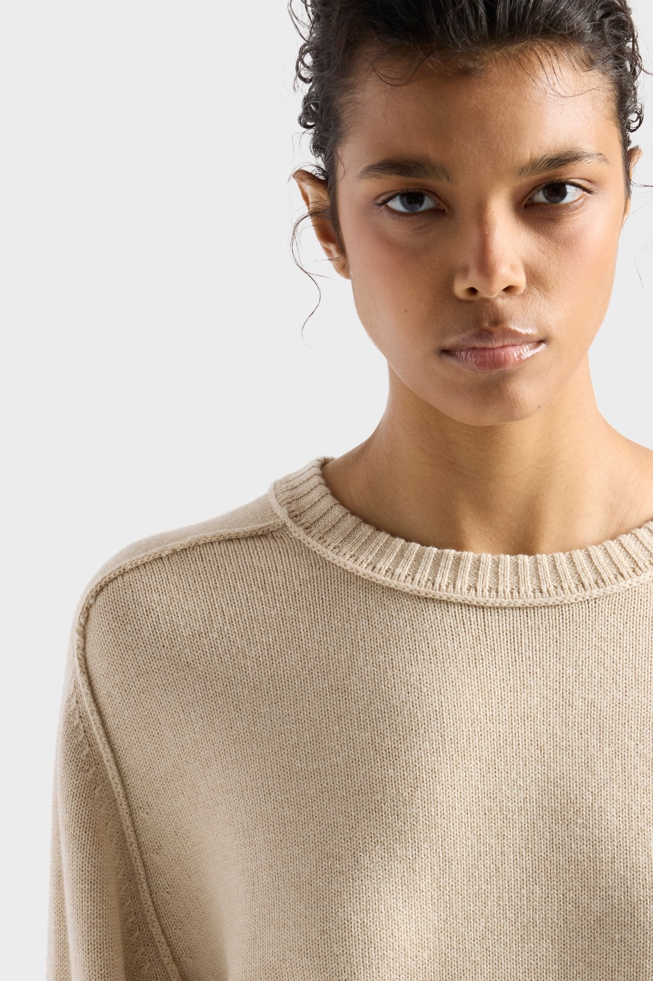 7-for-all-mankind-saddle-crewneck-woll-pullover-moonbeam-beige image 4