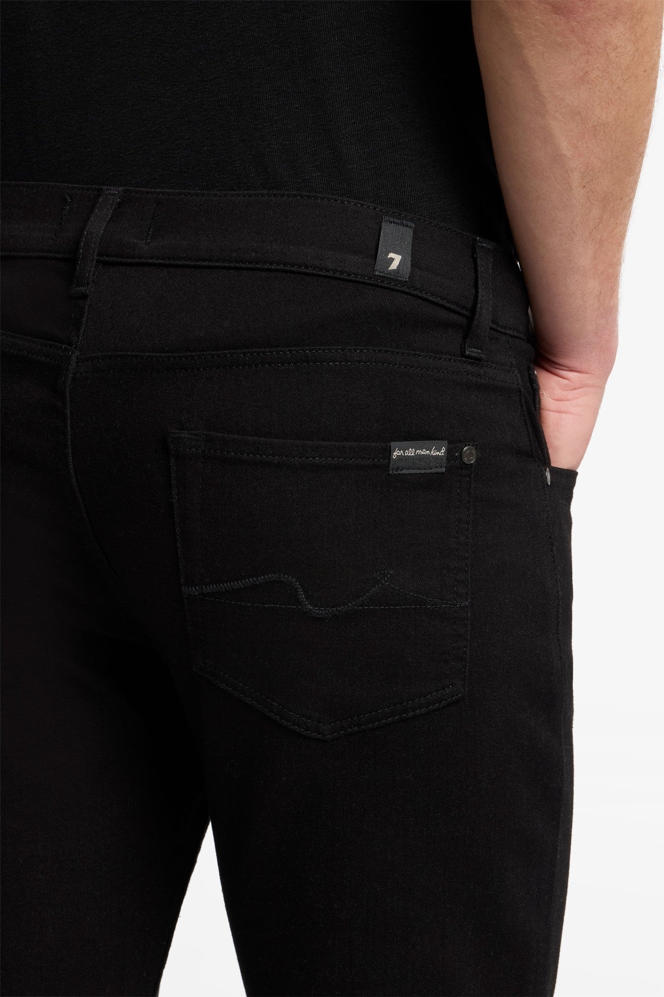 7-for-all-mankind-slimmy-tapered-luxe-performance-rinse-black-jeans-herren image 4