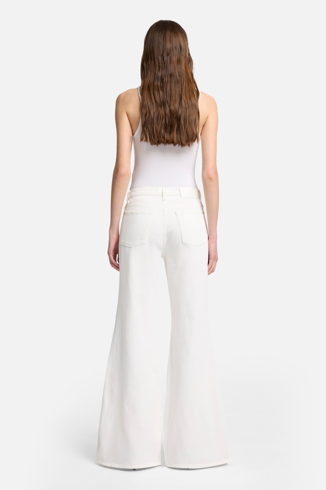 7-for-all-mankind-retro-flare-jeans-in-milky-way image 5
