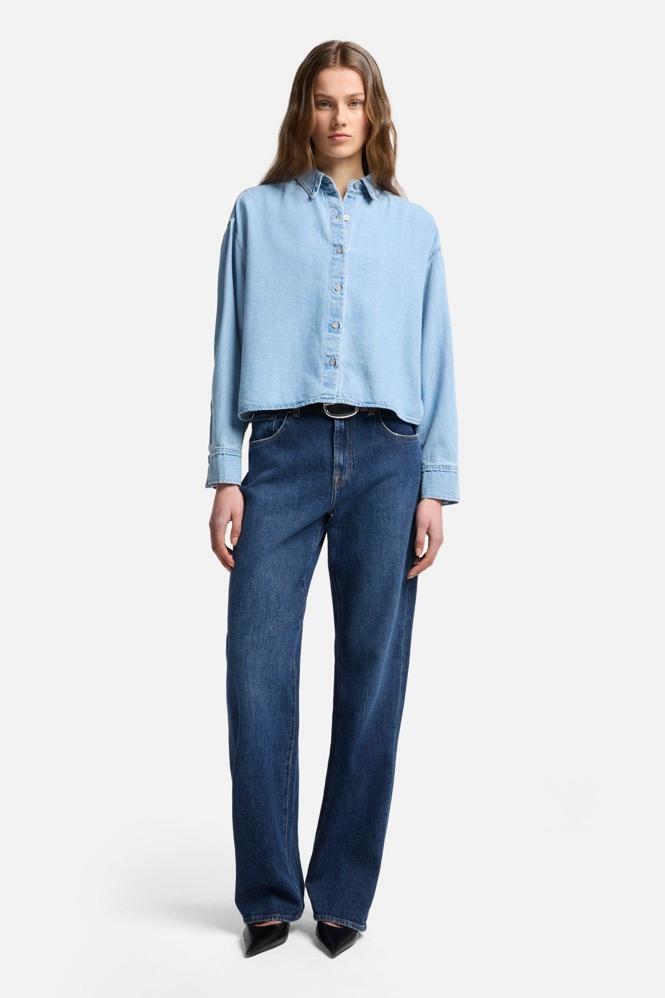 7-for-all-mankind-weightless-nina-cropped-denimhemd-hana image 2