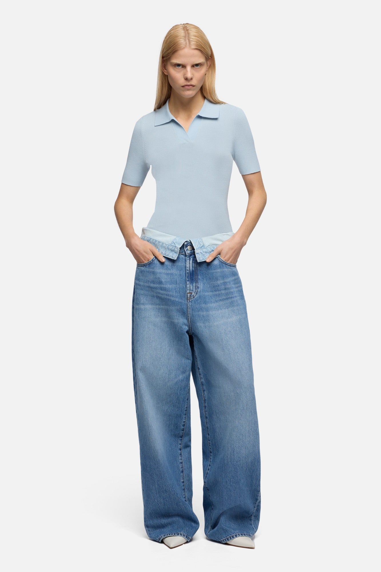 7-for-all-mankind-slouchy-wide-leg-jeans-in-light-shadow image 2