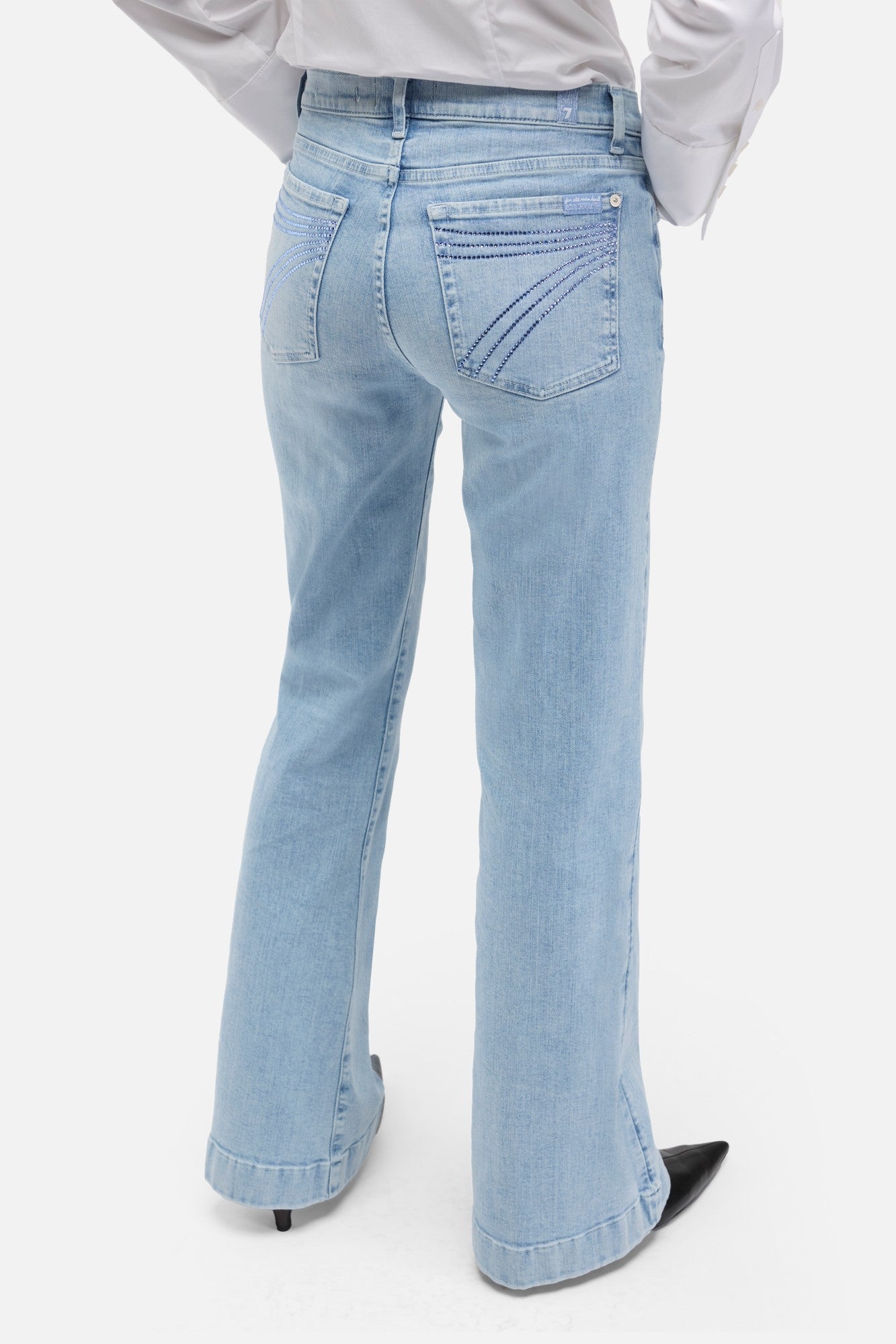 7-for-all-mankind-slim-illusion-tailorless-dojo-jeans-olina-damen-flare image 4