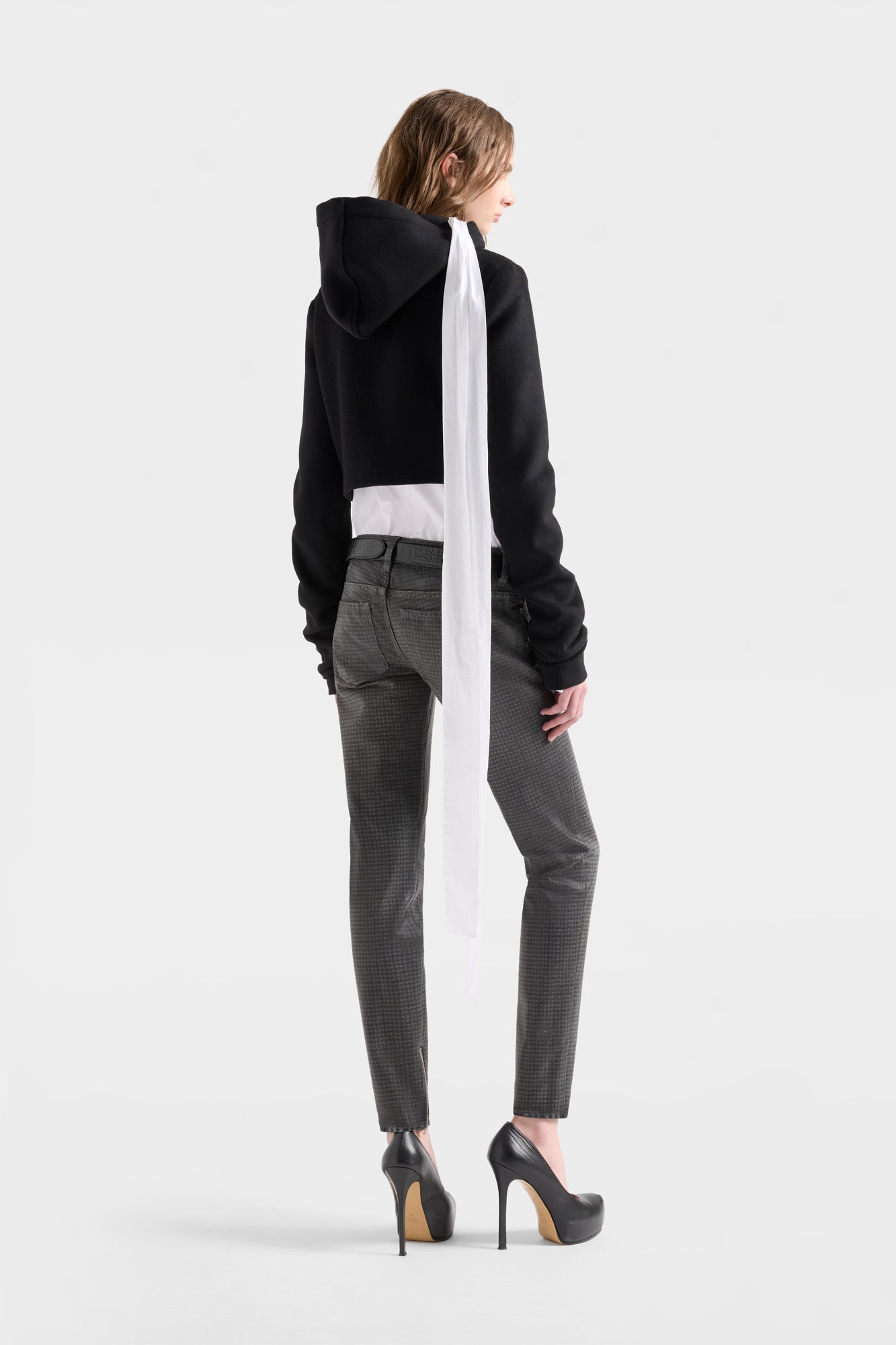 7-for-all-mankind-ruched-zip-hoodie-wolle-schwarz-damen image 5