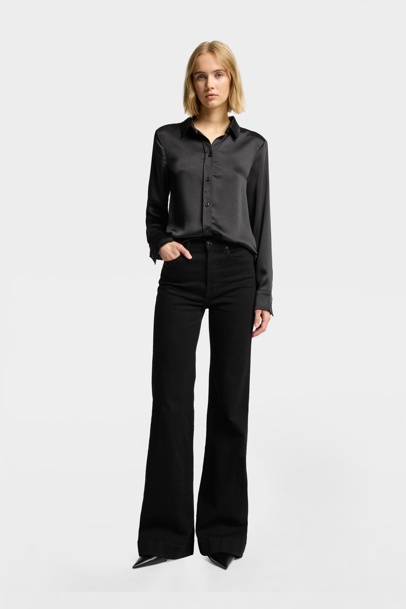 7-for-all-mankind-petite-modern-dojo-jeans-slim-illusion-soho-night image 2