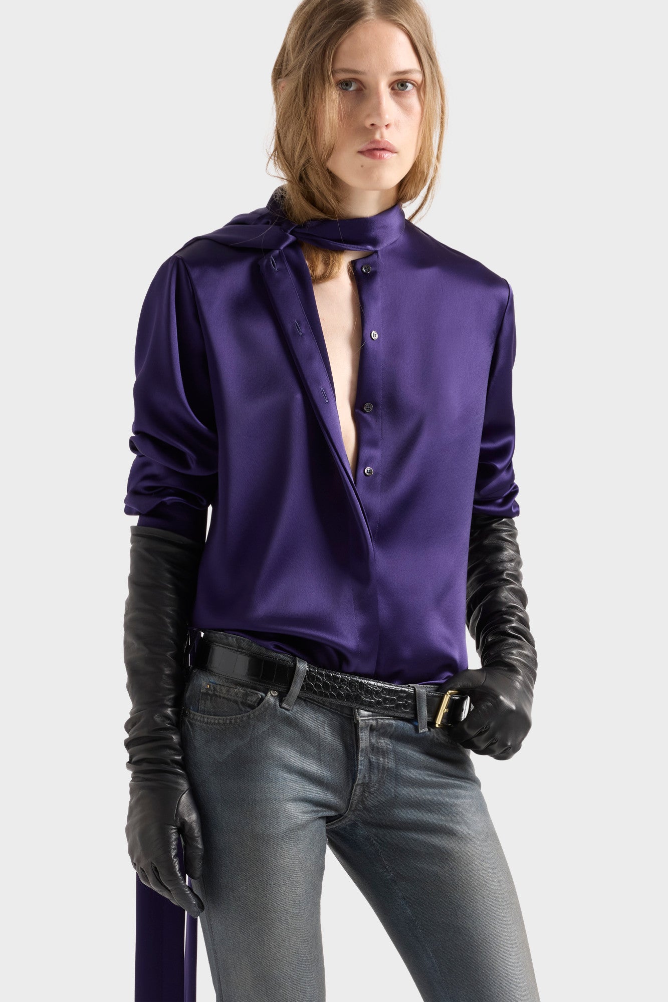 7-for-all-mankind-long-sleeve-bow-shirt-bluse-in-satin-icevine image 3