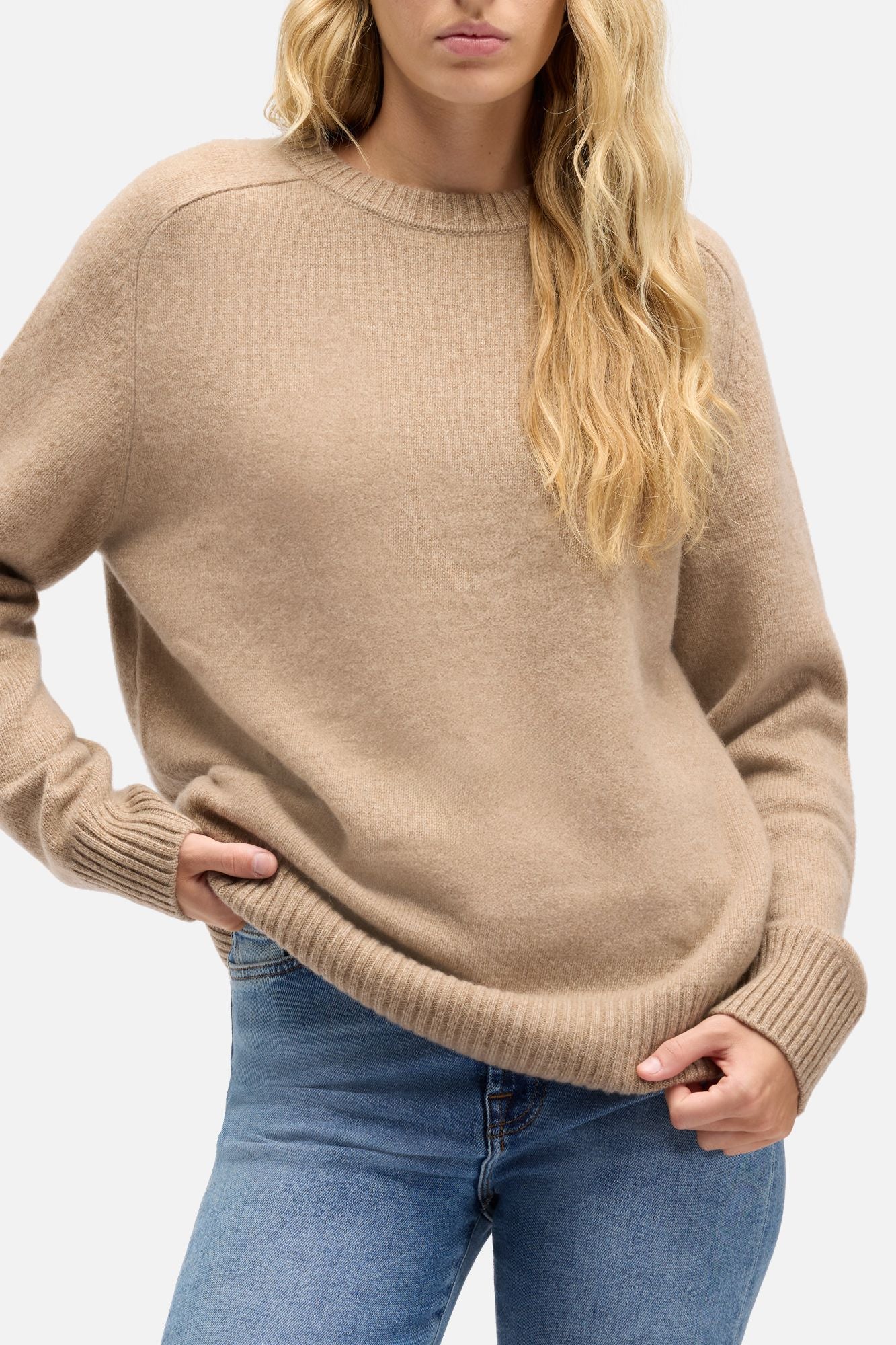 7-for-all-mankind-cashmere-relaxed-sweater-deep-beige-pullover image 4
