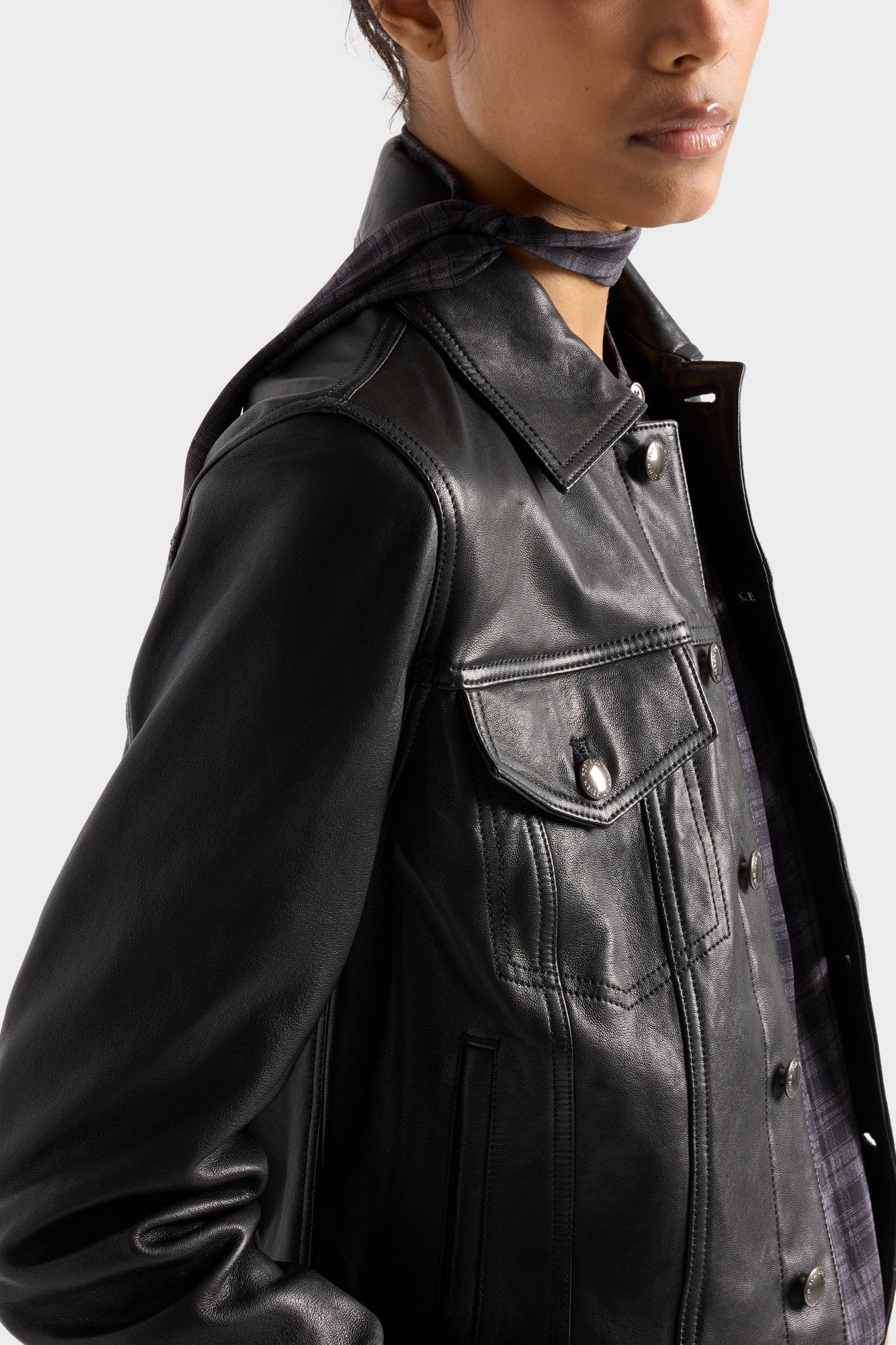 7-for-all-mankind-adi-trucker-jacket-leder-schwarz image 6