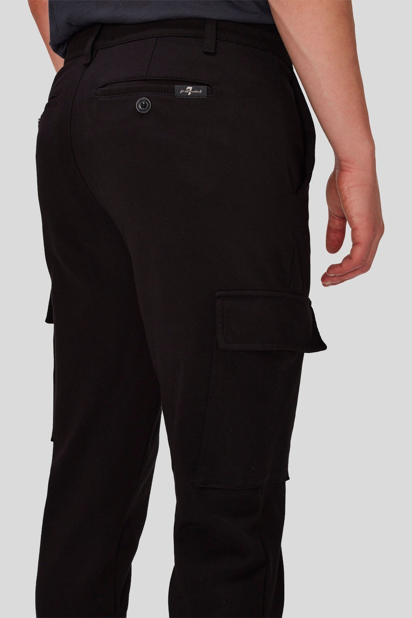 7-for-all-mankind-travel-cargo-jogger-double-knit-black-herren image 6