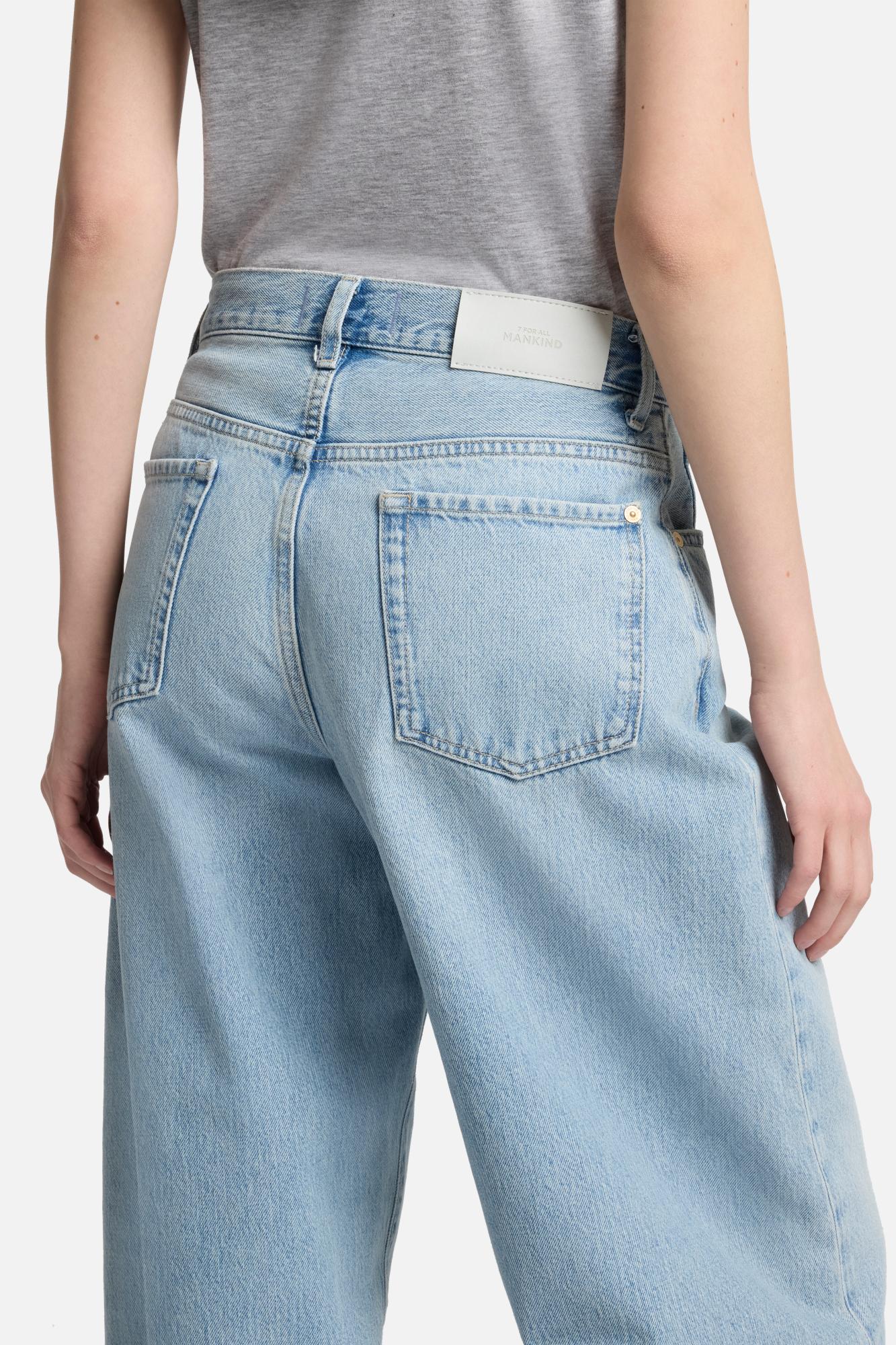 7-for-all-mankind-twisted-bonnie-jeans-in-september image 4