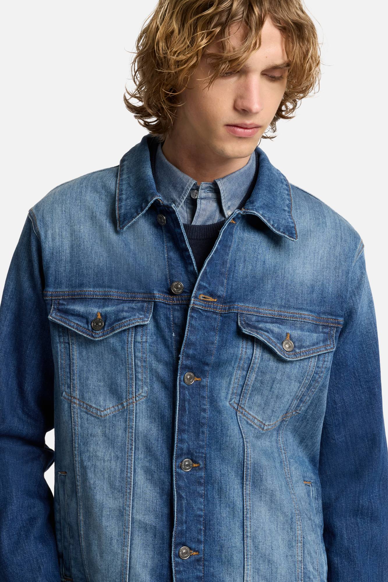 7-for-all-mankind-multicount-perfect-trucker-jacke-countless-herren image 4