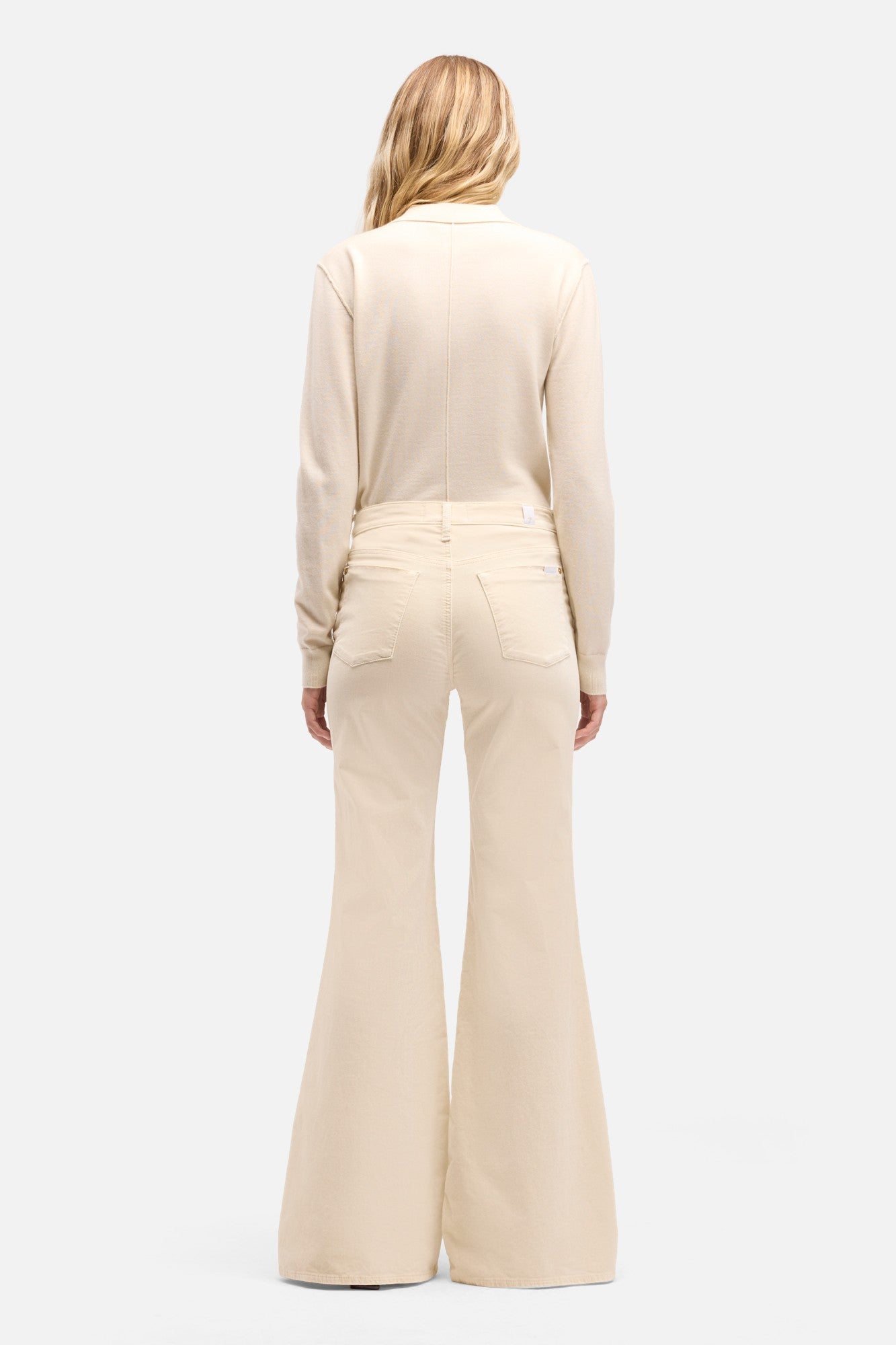 7-for-all-mankind-velvet-retro-flare-samthose-in-natural image 5