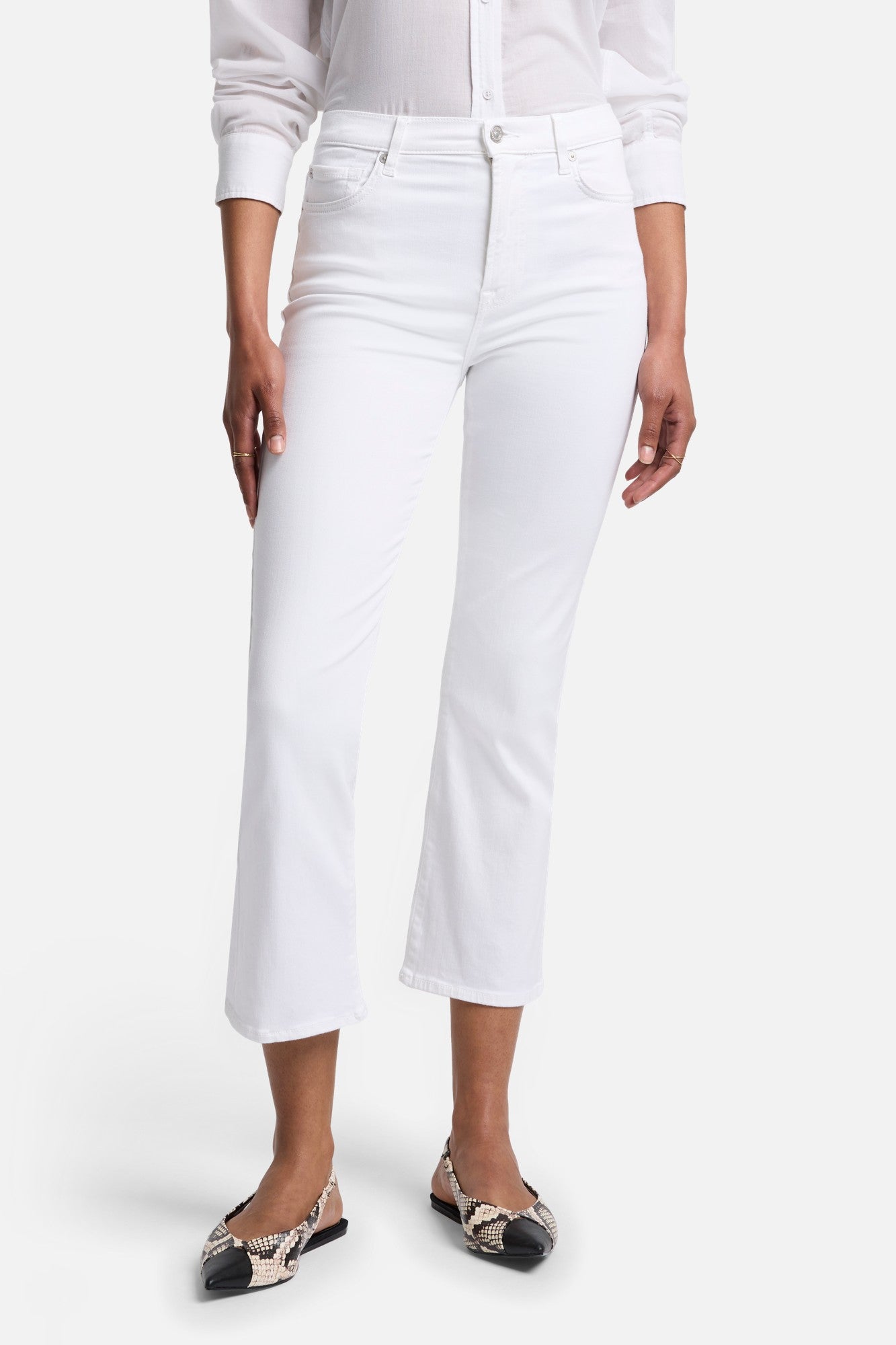 7-for-all-mankind-slim-illusion-high-waist-slim-kick-jeans-luxe-white image 2